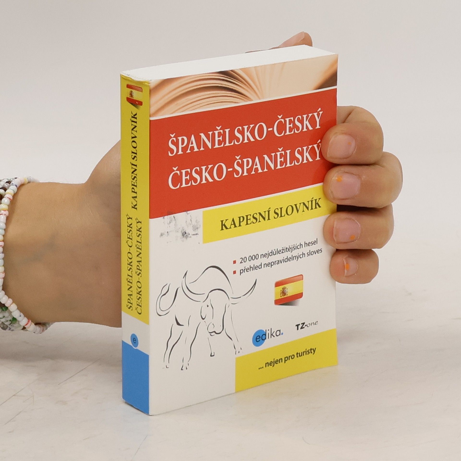 Tomáš Zahradníček Španělsko-český česko-španělský kapesní slovník