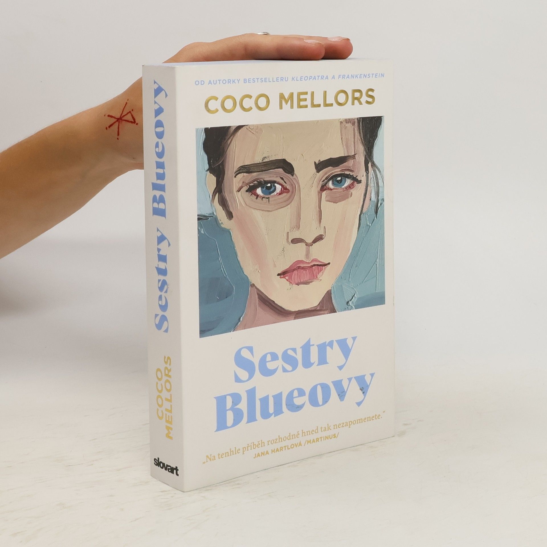 Coco Mellors Sestry Blueovy