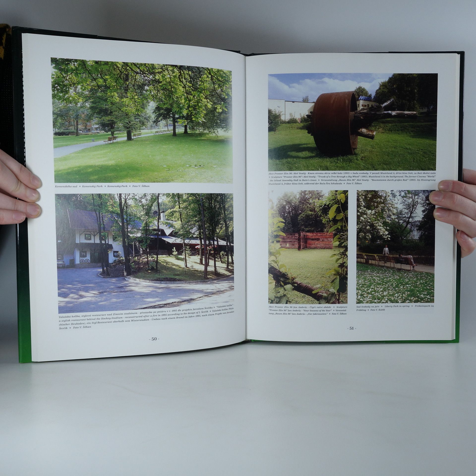 Ladislav Beneš Zlín magický. Kniha fotografií s novelou Zdeňka Zapletala.