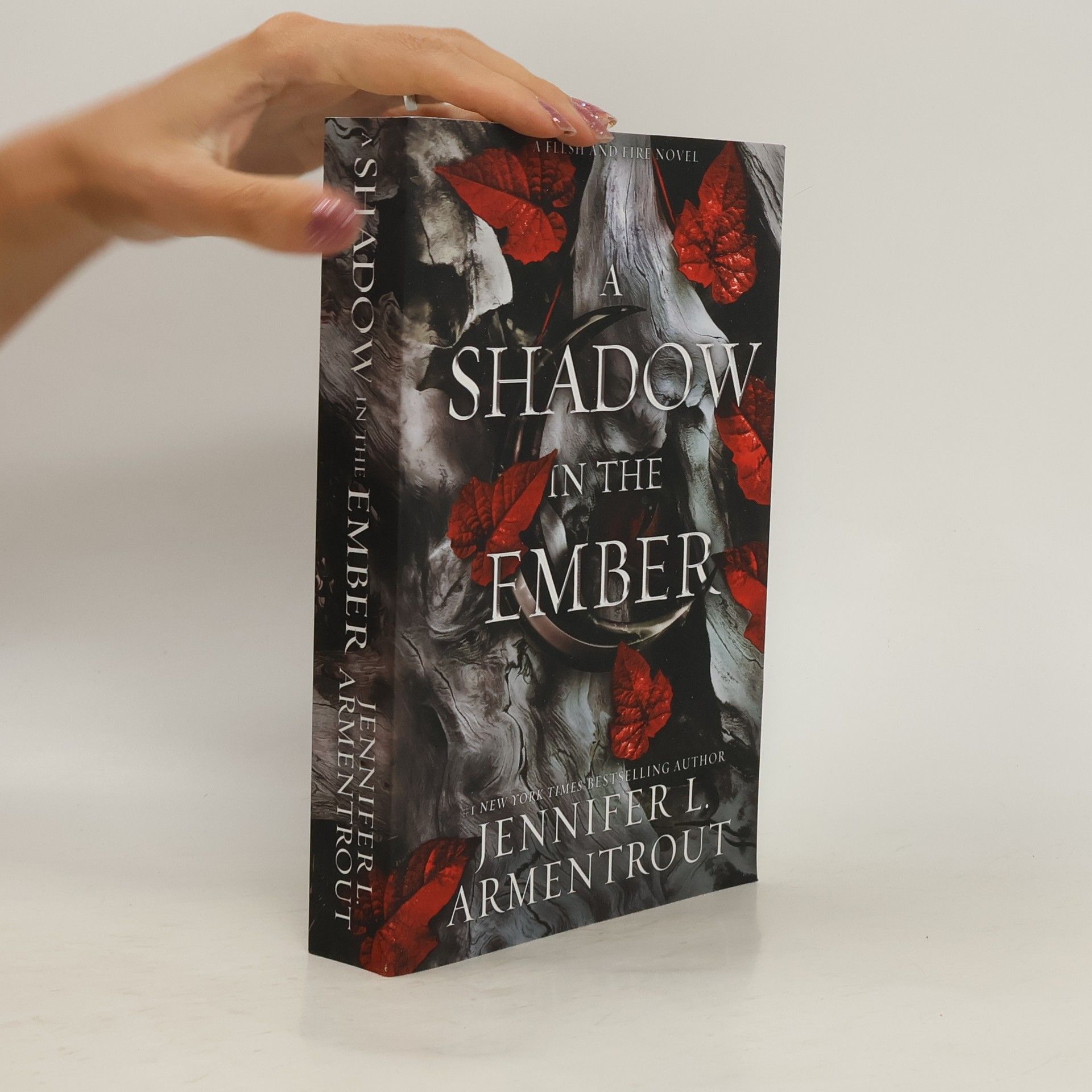 Jennifer L. Armentrout A Shadow In The Ember