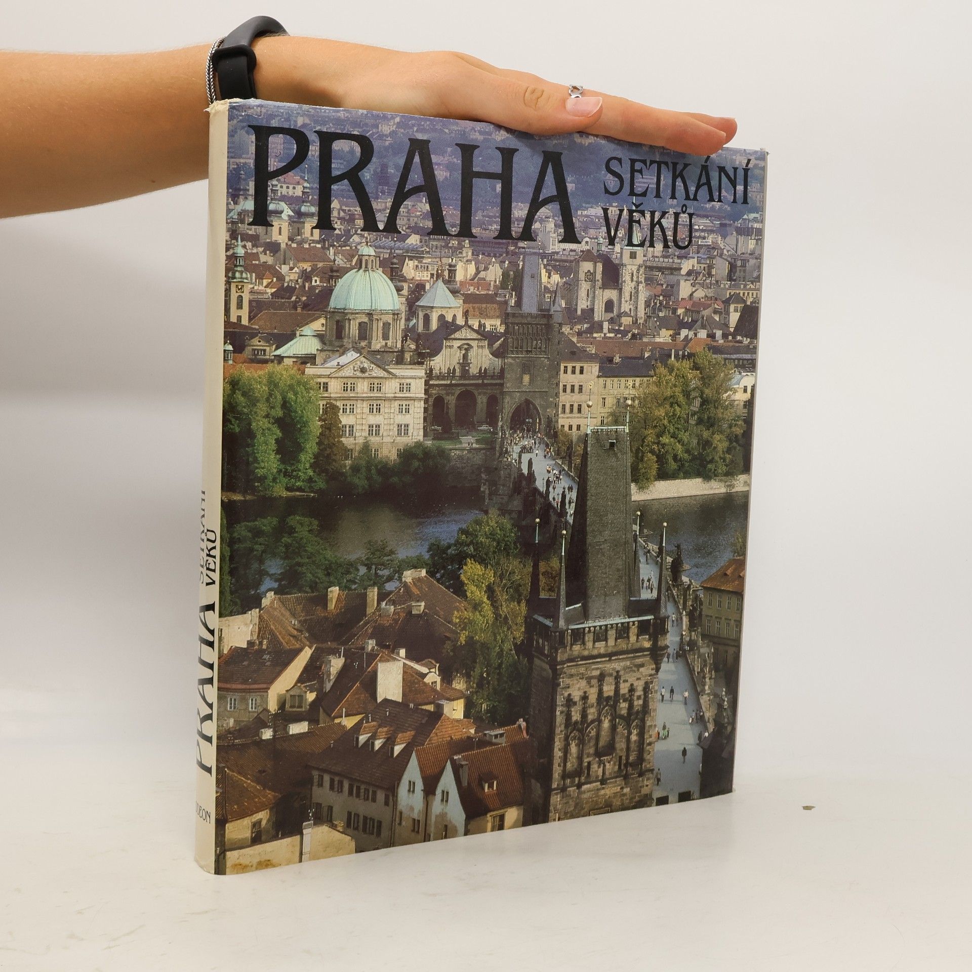 Karel Neubert Praha. Setkání věků