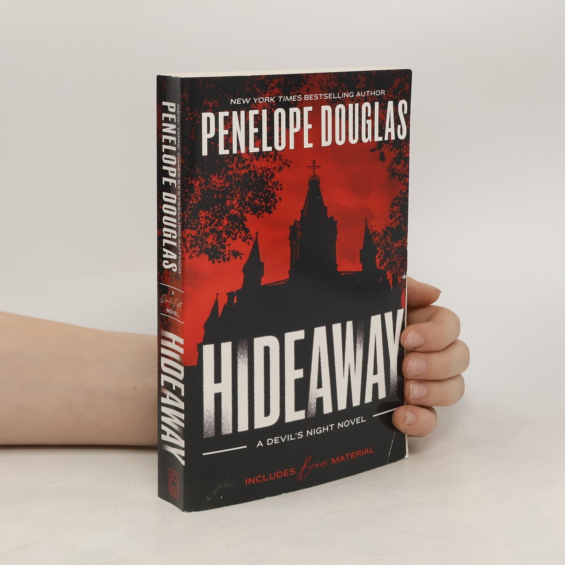Penelope Douglas Hideaway
