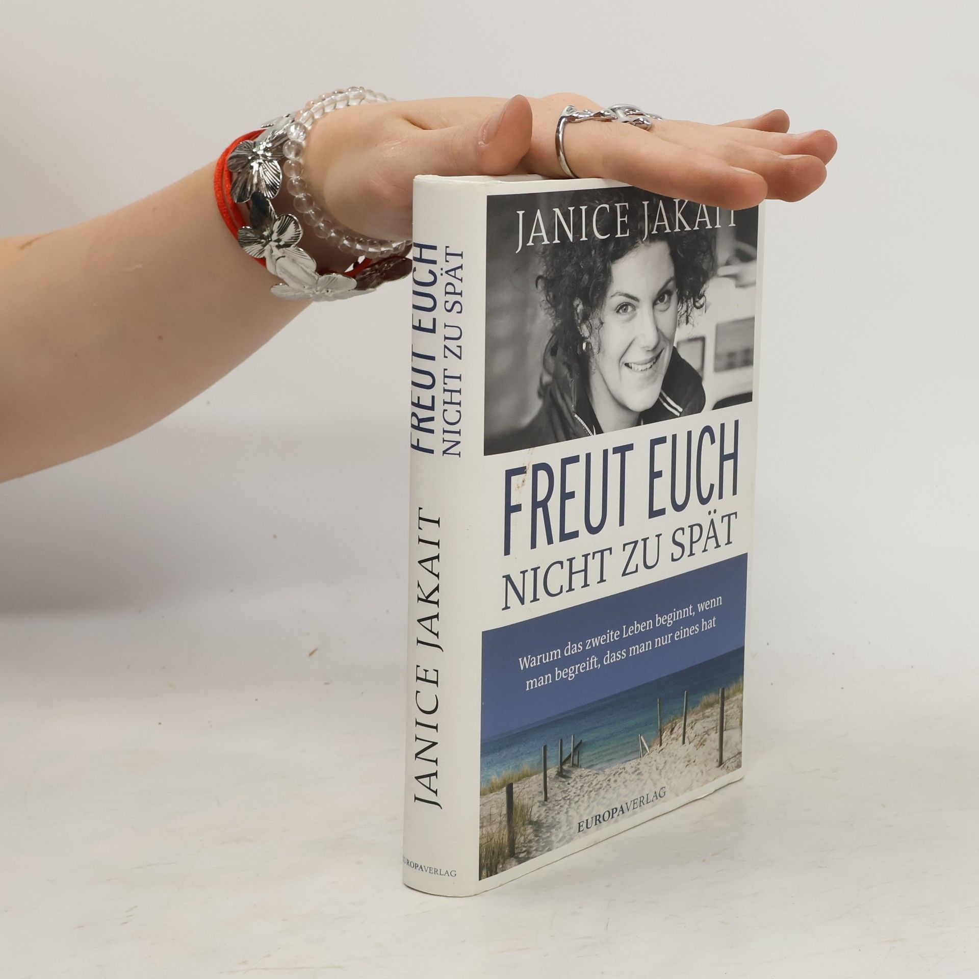 Janice Jakait Freut euch nicht zu spät