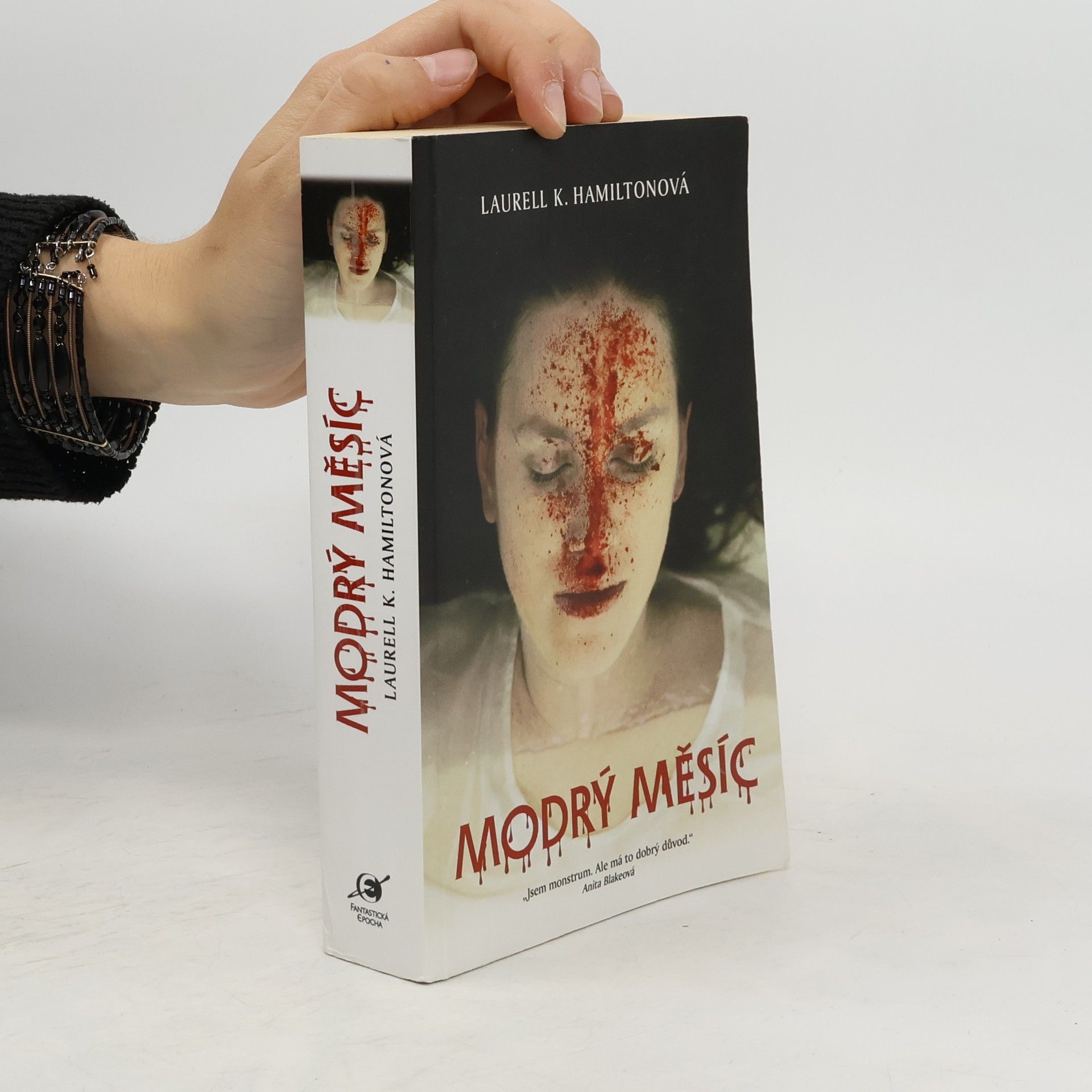Laurell Kaye Hamilton Modrý měsíc