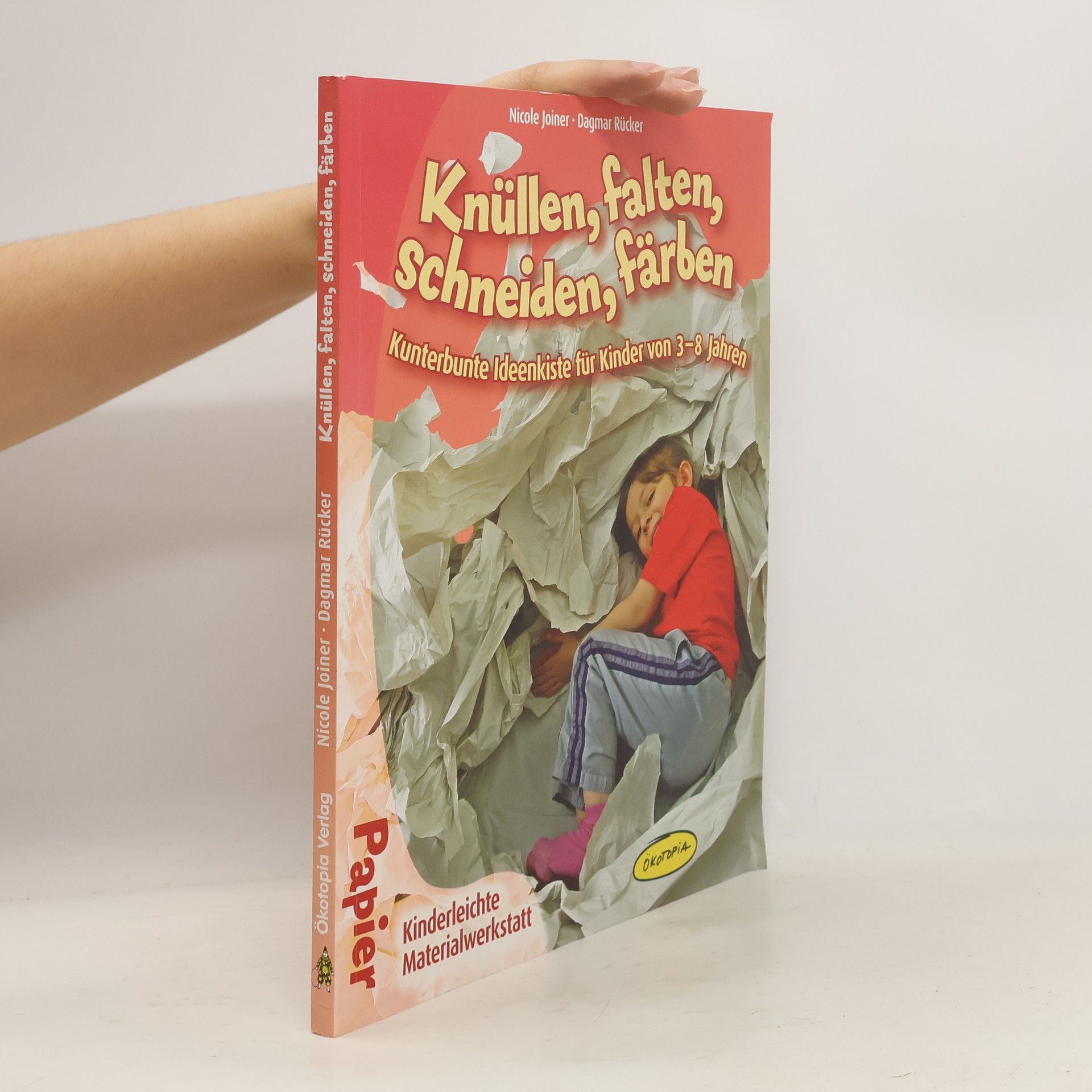 Nicole Joiner Knüllen, falten, schneiden, färben