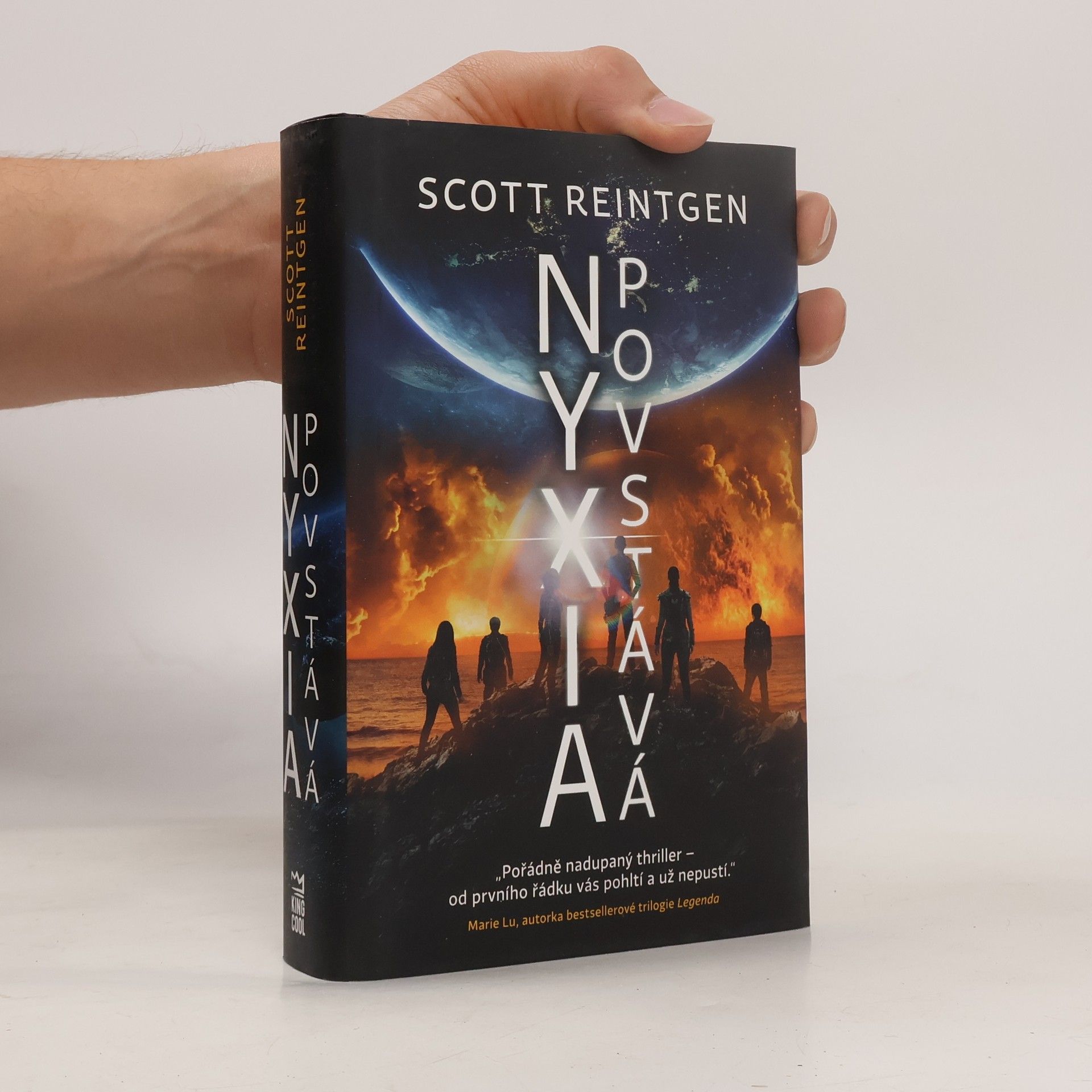 Scott Reintgen Nyxia povstává