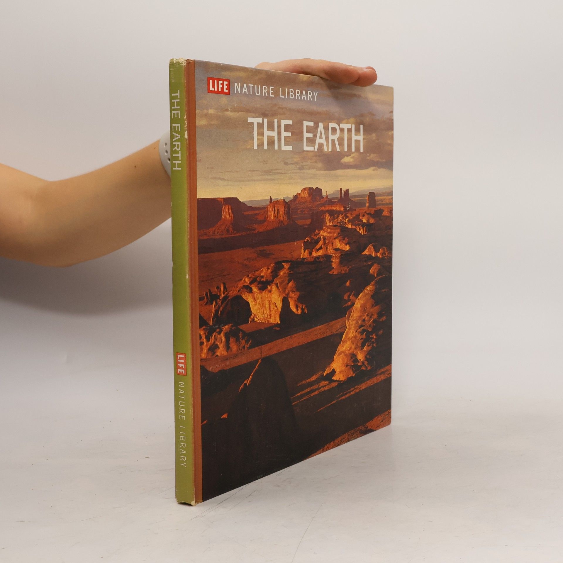 Arthur Beiser The Earth