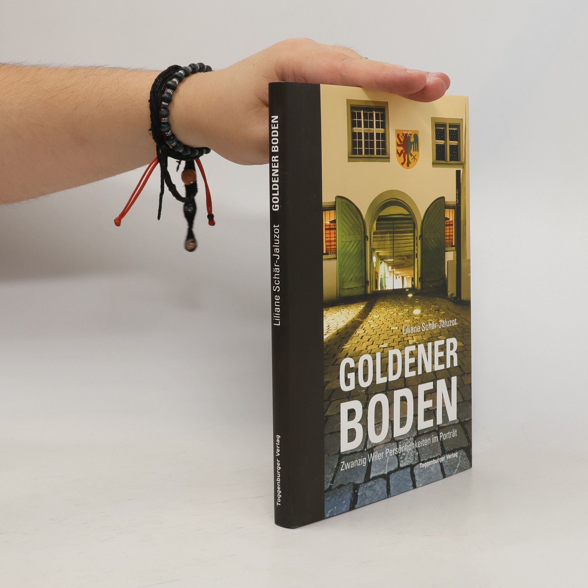 Liliane Schär-Jaluzot Goldener Boden