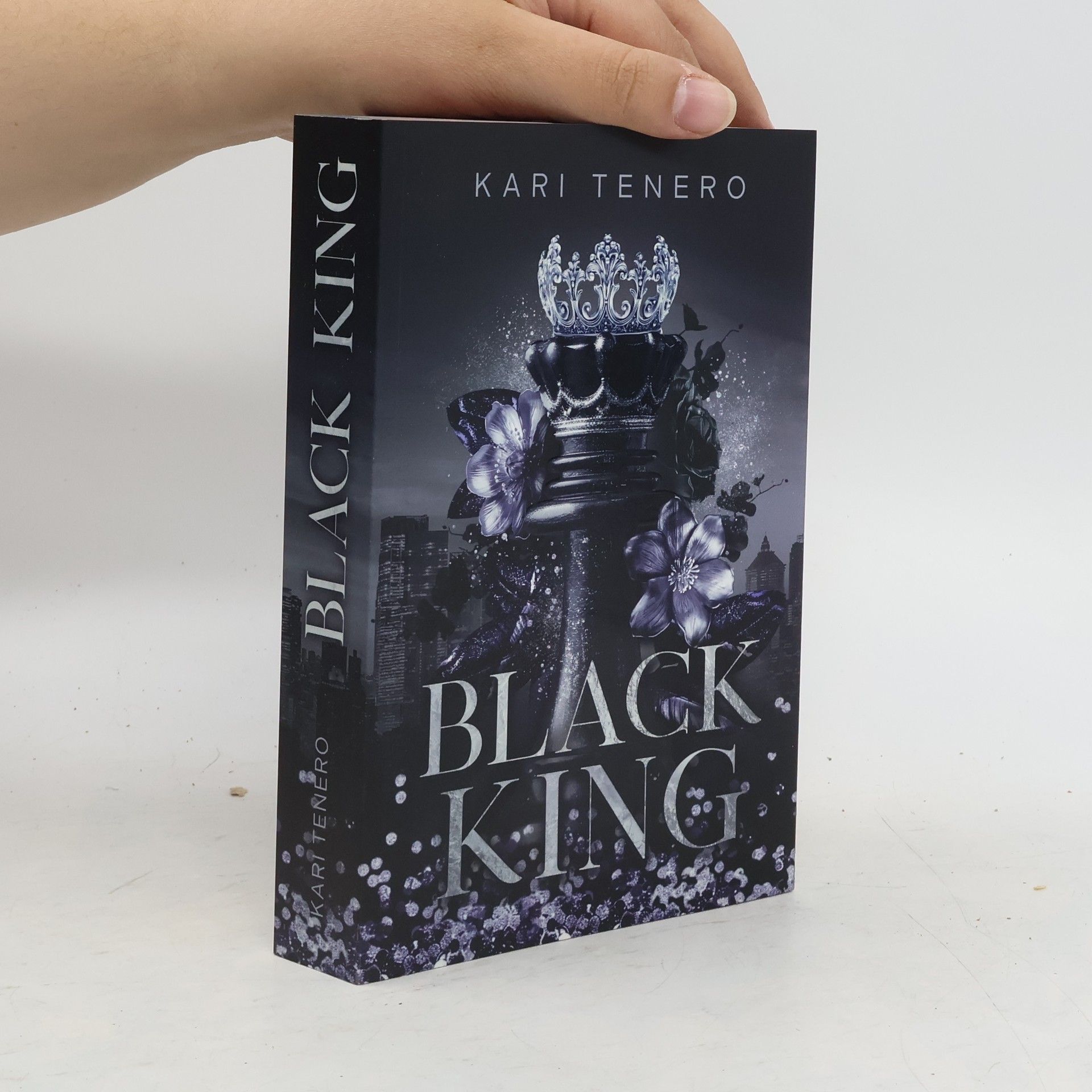 Kari Tenero Black King 3