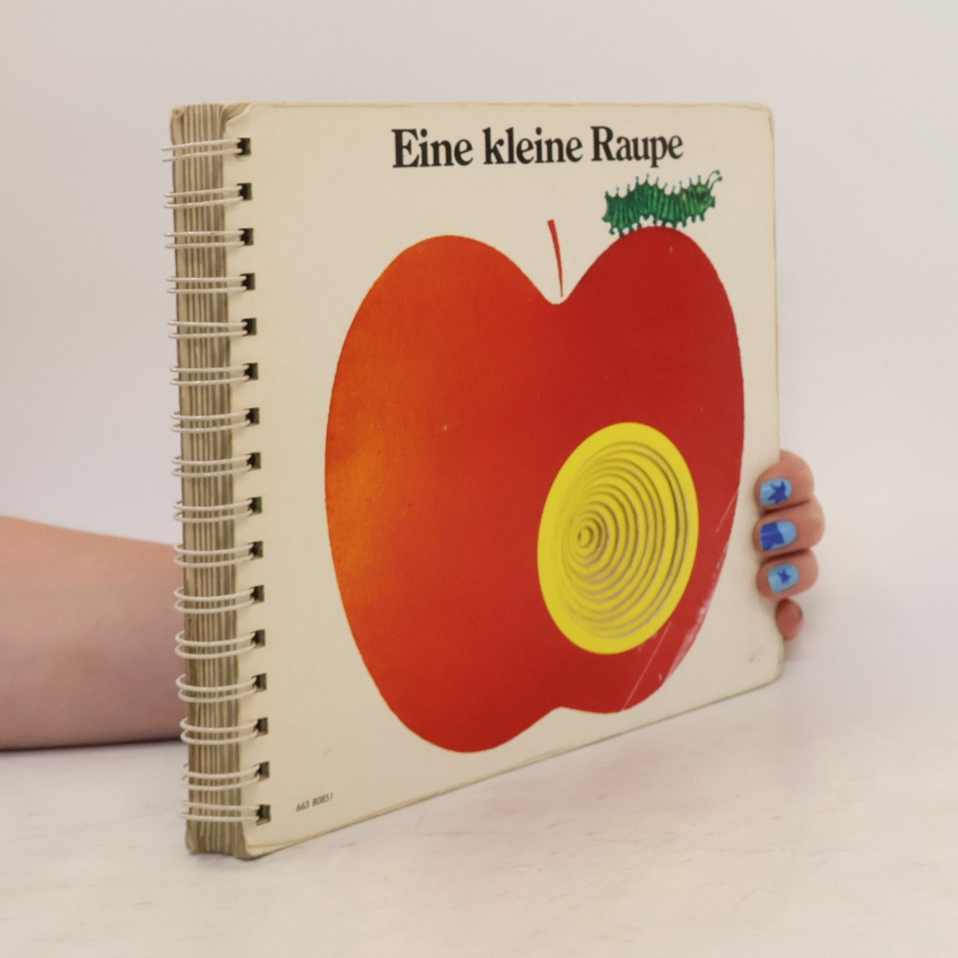 kolektiv Eine kleine Raupe
