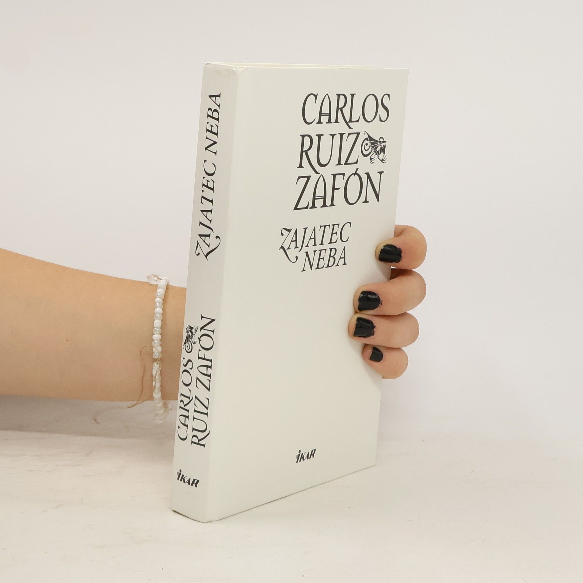 Carlos Ruis Zafon Zajatec neba