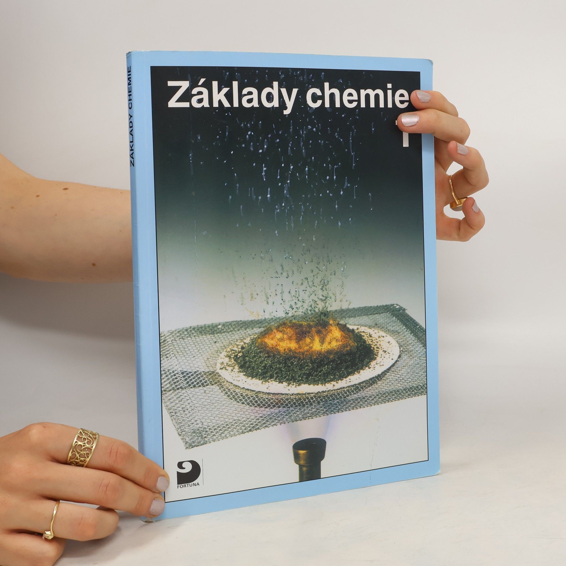 Pavel Beneš Základy chemie 1