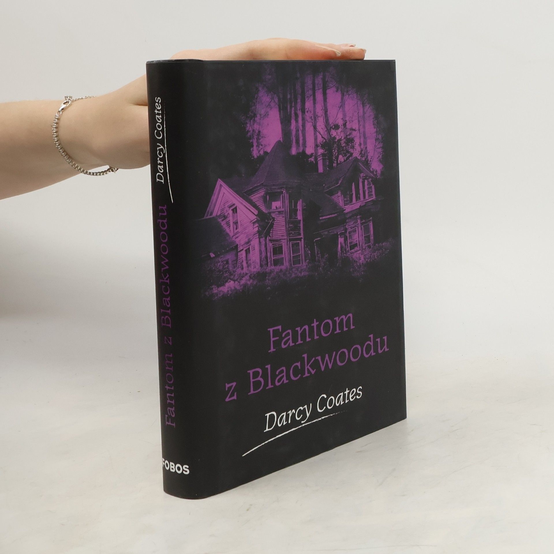 Darcy Coates Fantom z Blackwoodu