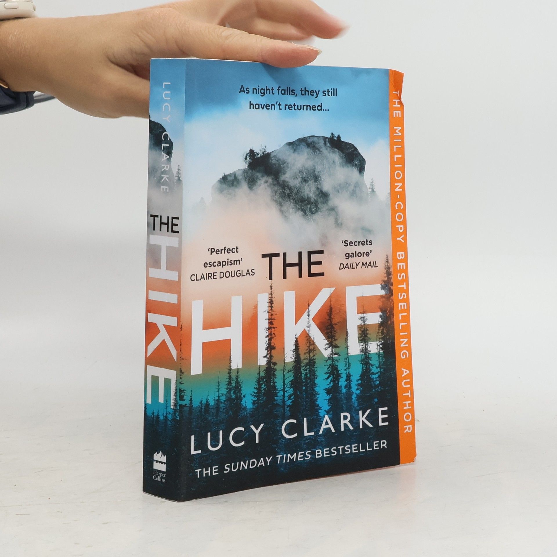 Lucy Clarke The hike