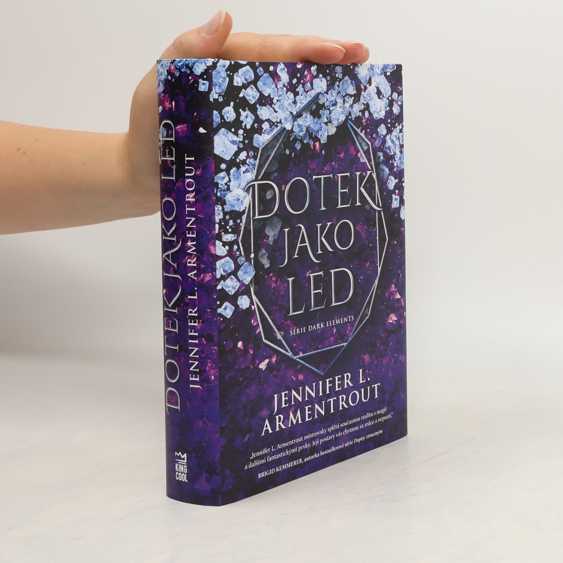 Jennifer L. Armentrout Dotek jako led