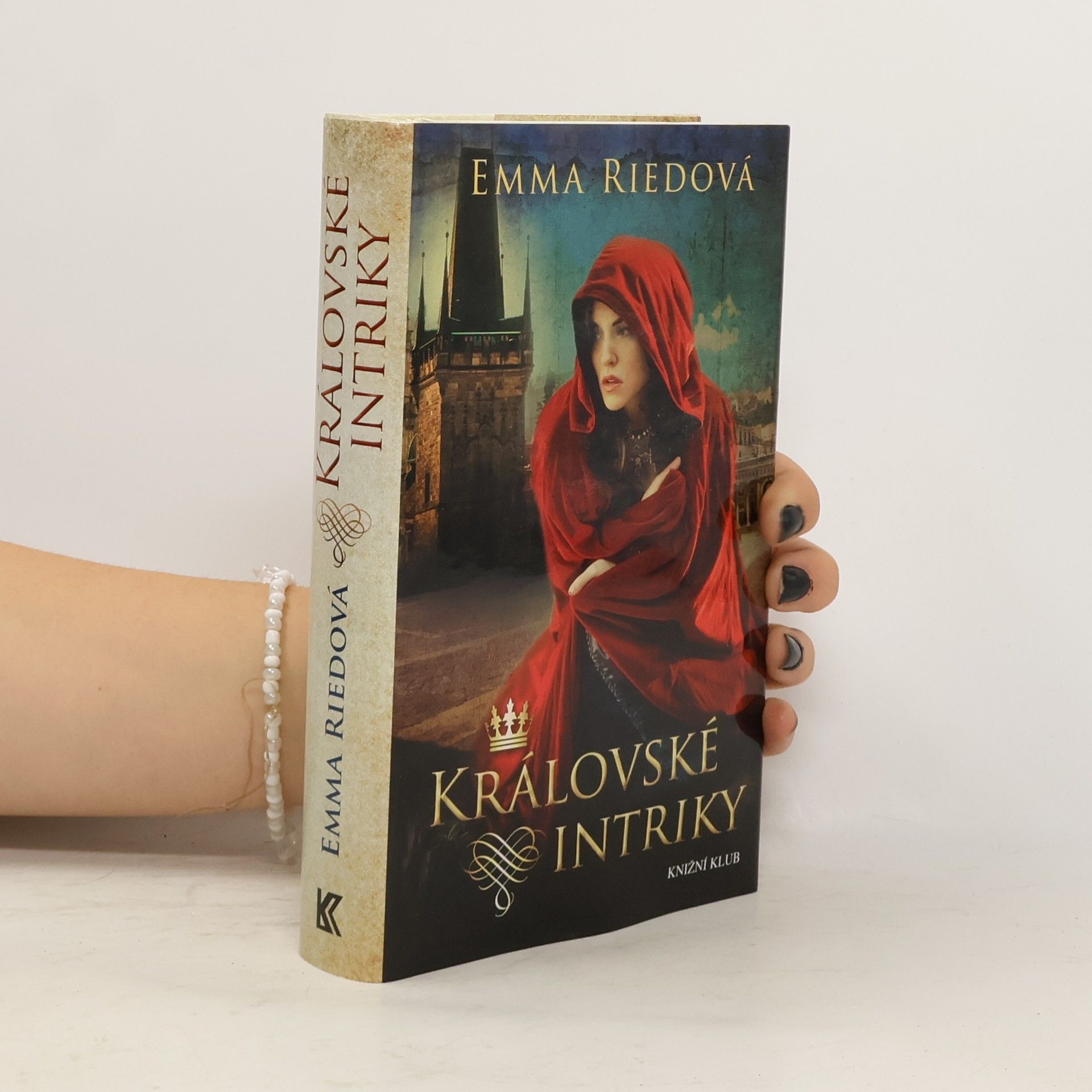 Emma Riedová Královské intriky