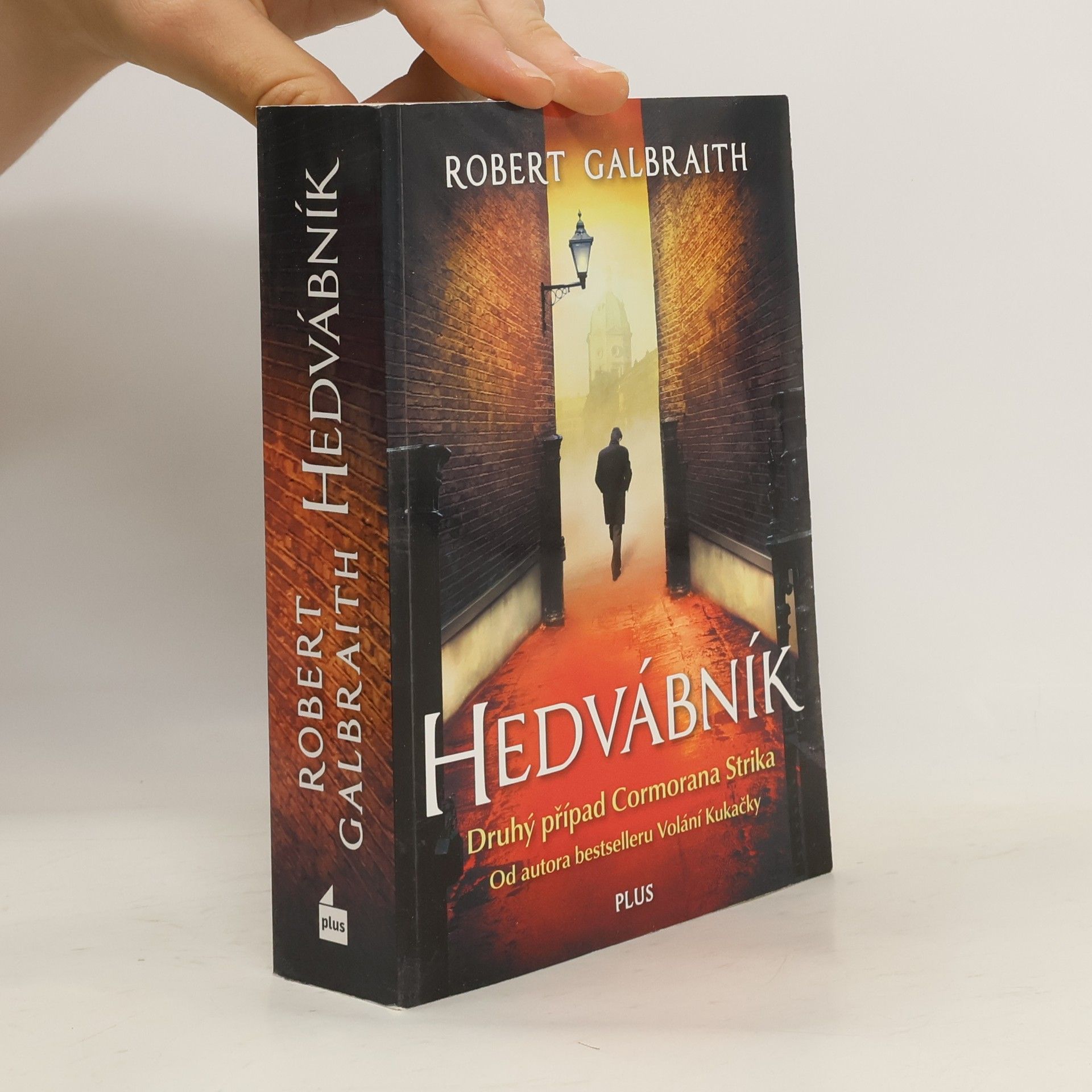 J. K. Rowling Hedvábník