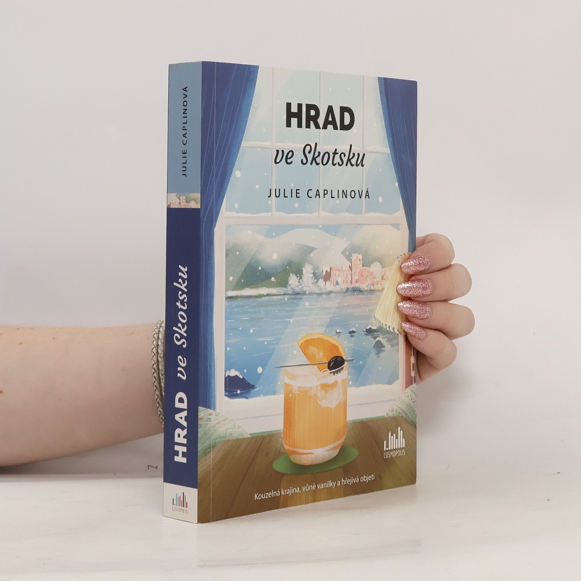 Julie Caplinová Hrad ve Skotsku