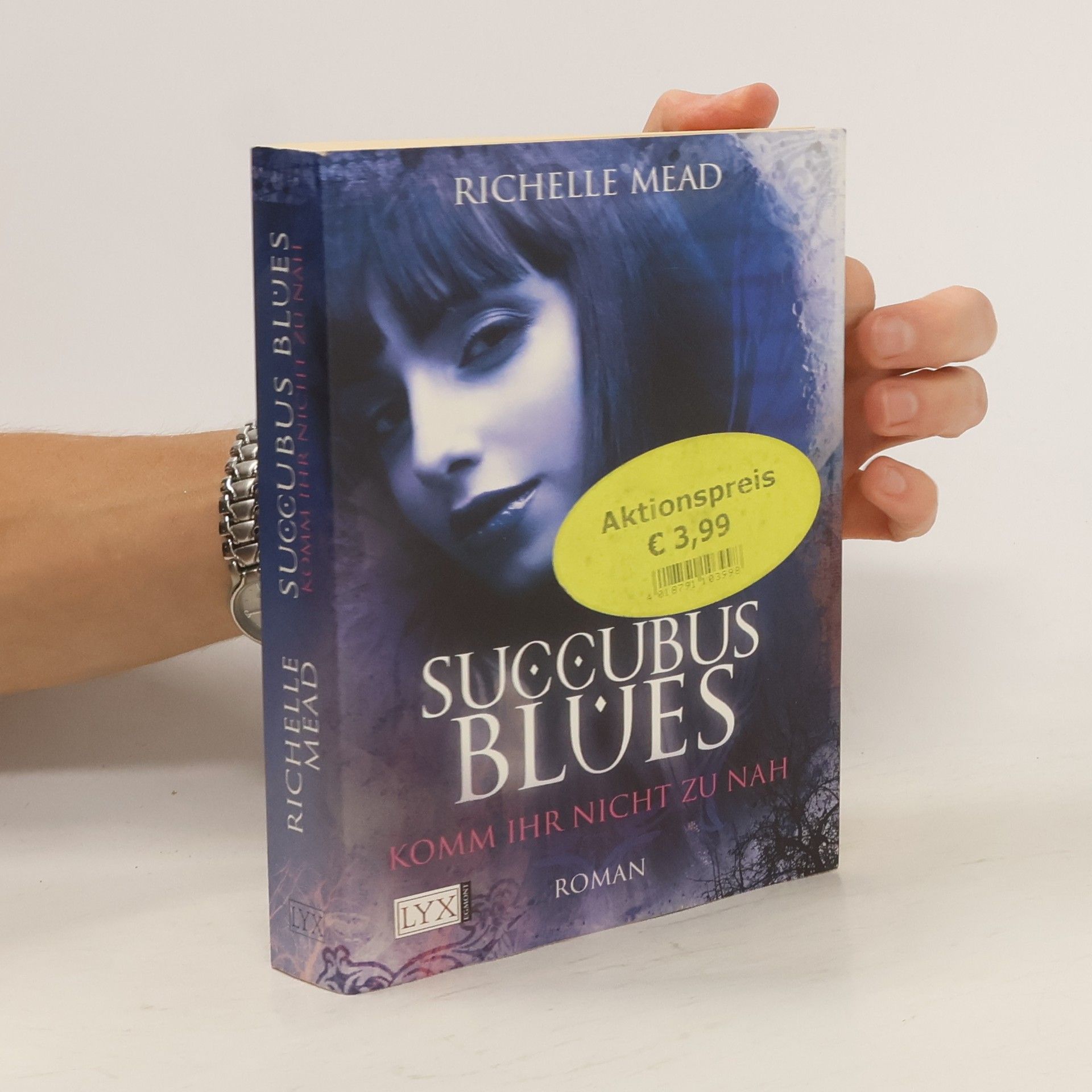 Richelle Mead Succubus Blues