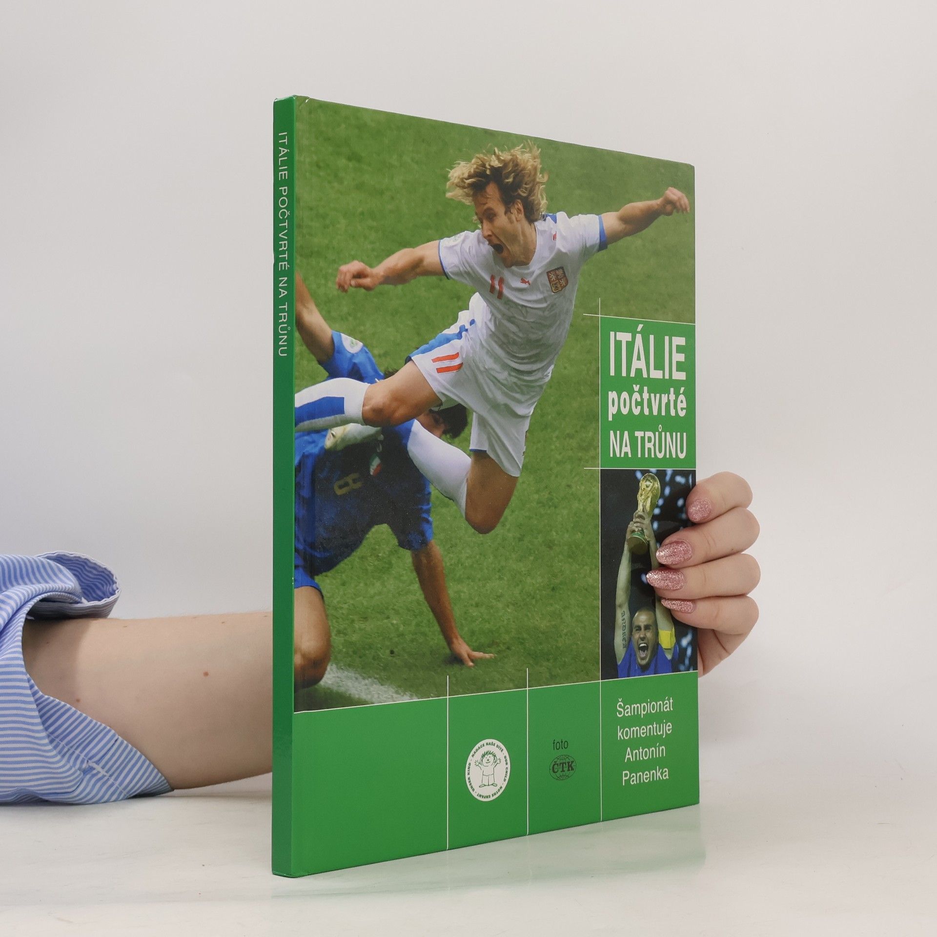 Pavel Křiklan Itálie počtvrté na trůnu : šampionát komentuje Antonín Panenka