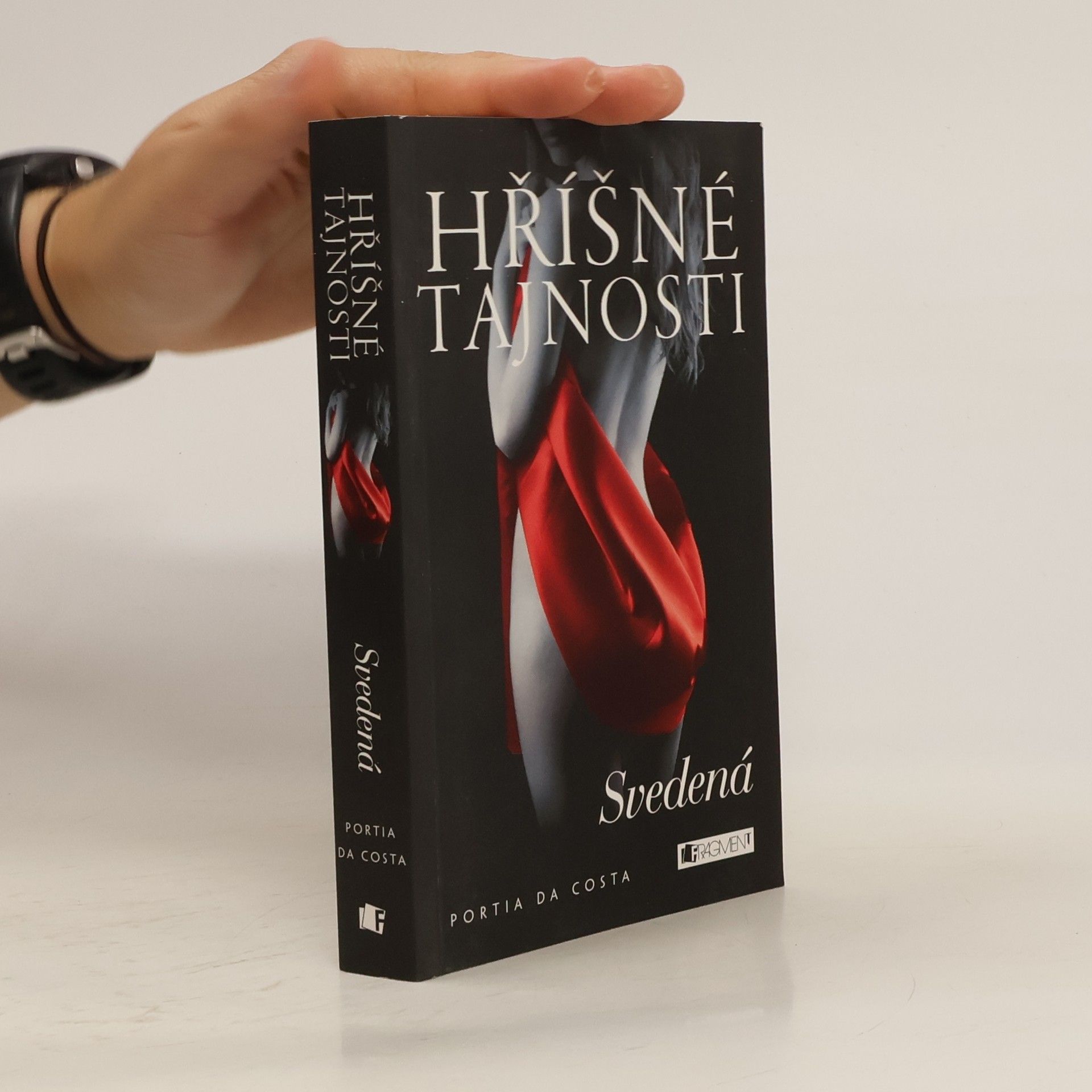 Hříšné tajnosti. Svedená