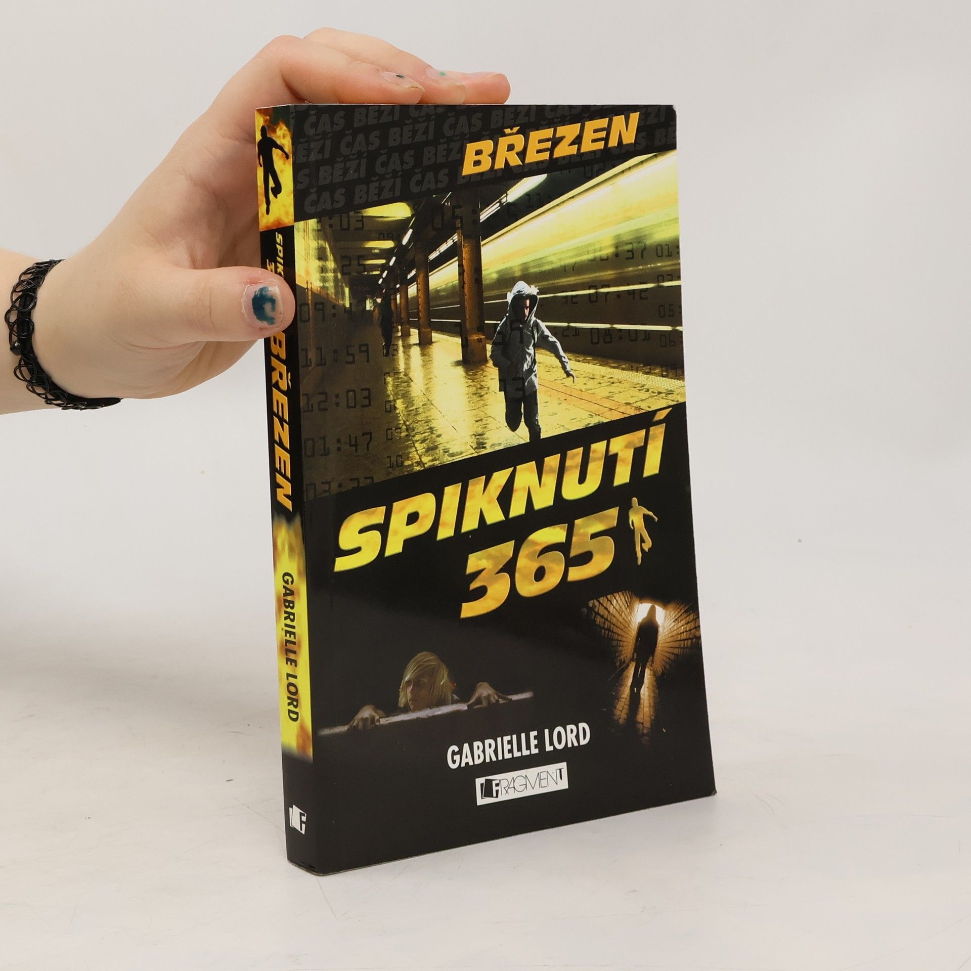 Gabrielle Lord Spiknutí 365. Březen