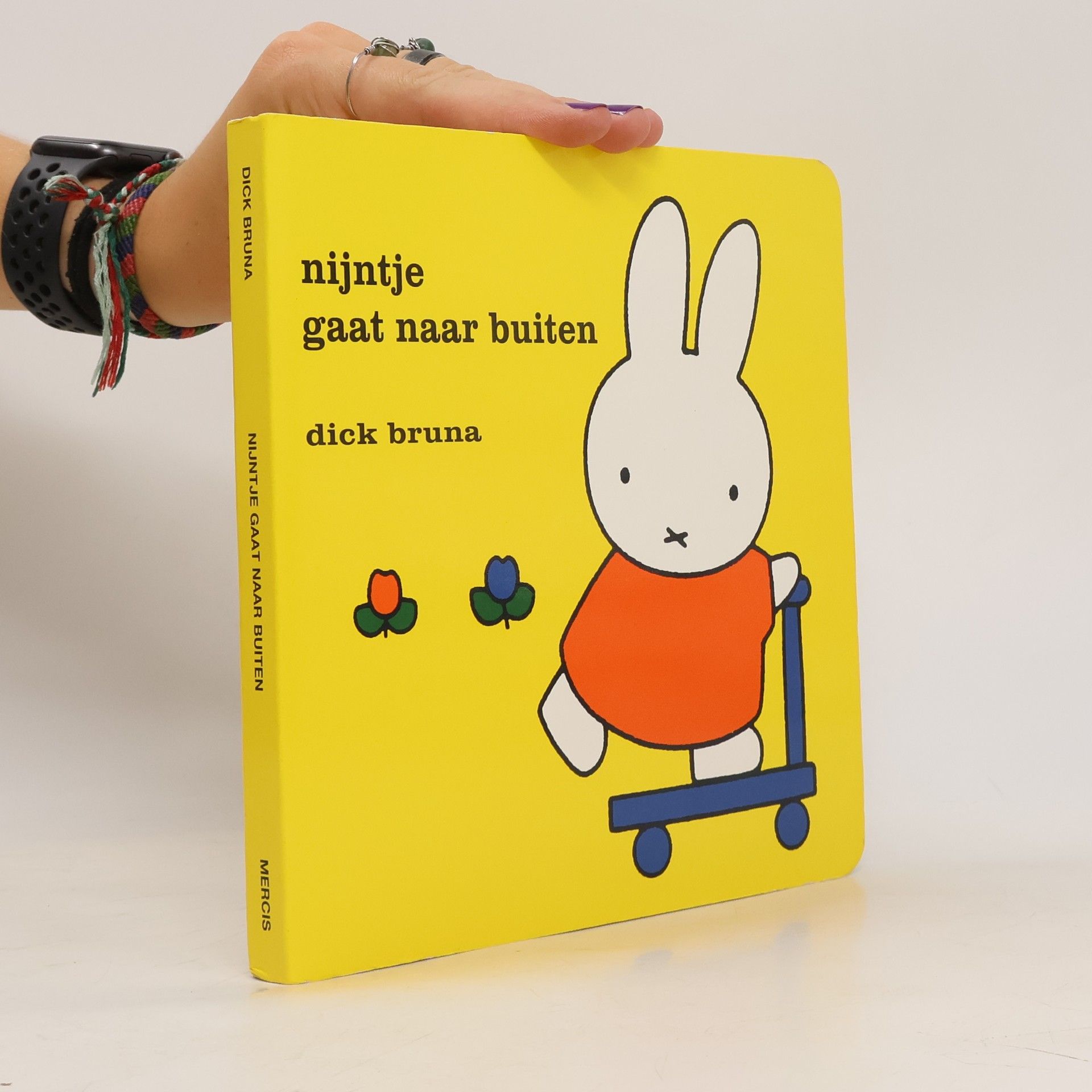 Dick Bruna Nijntje gaat naar buiten