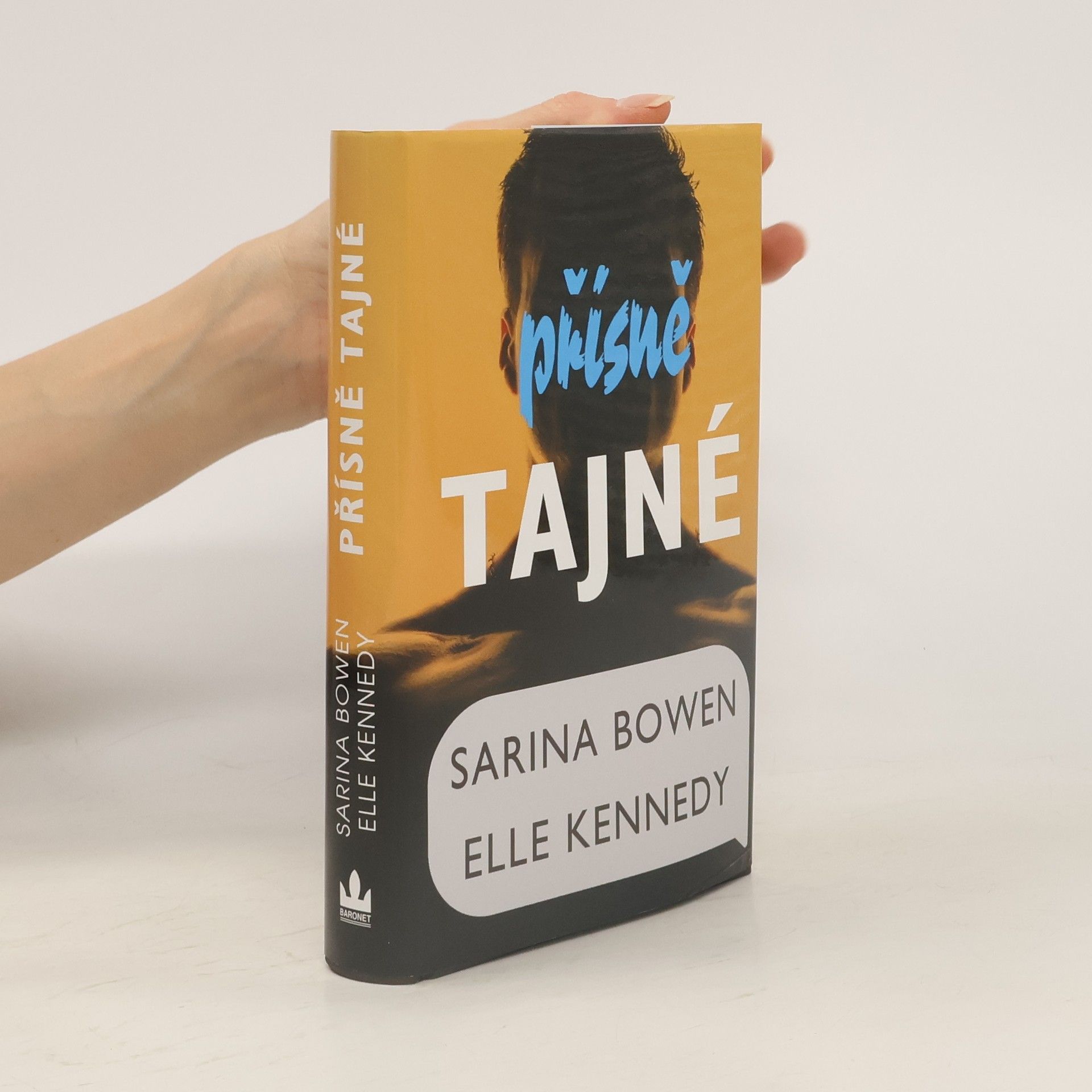 Elle Kennedy Přísně tajné