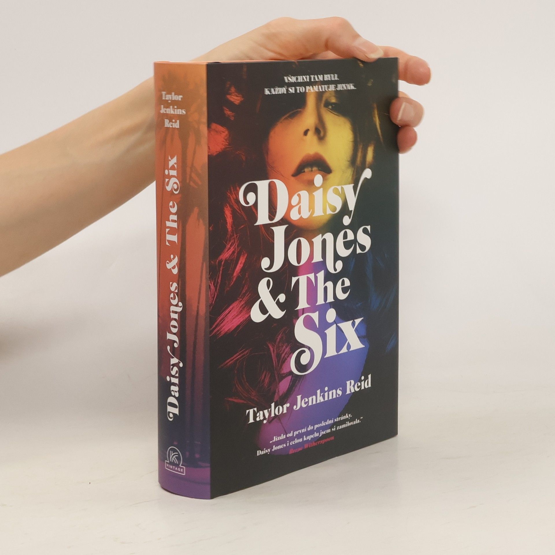 Taylor Jenkins Reid Daisy Jones & The Six