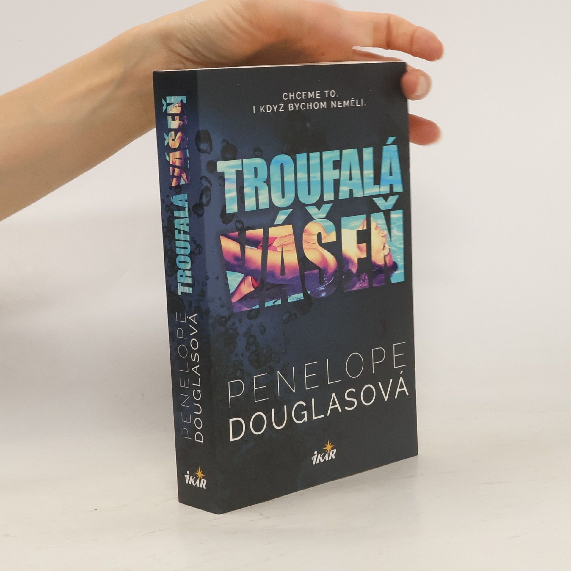 Penelope Douglas Troufalá vášeň
