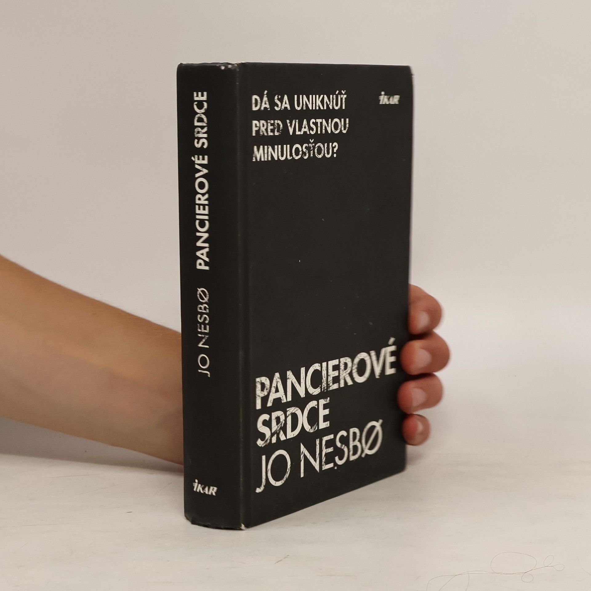 Jo Nesbø Pancierové srdce