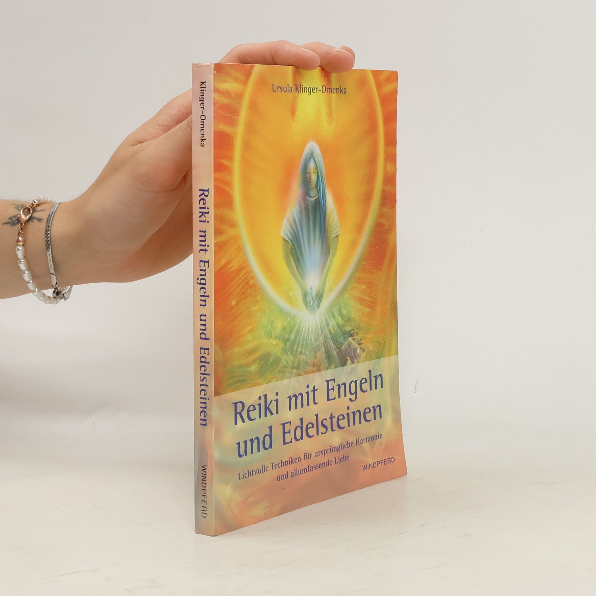 Ursula Klinger Omenka Reiki mit Engeln und Edelsteinen