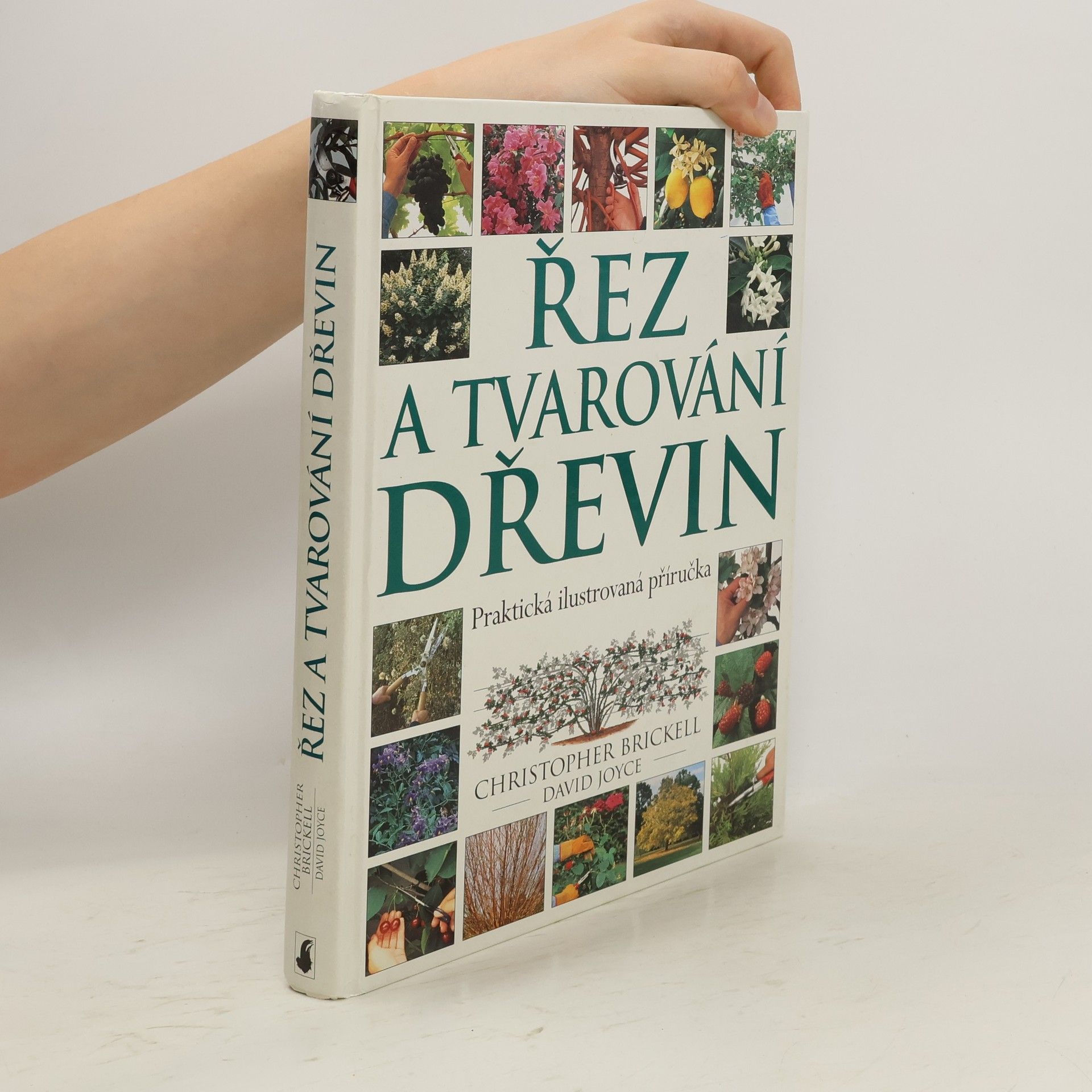 Christopher Brickell Řez a tvarování dřevin