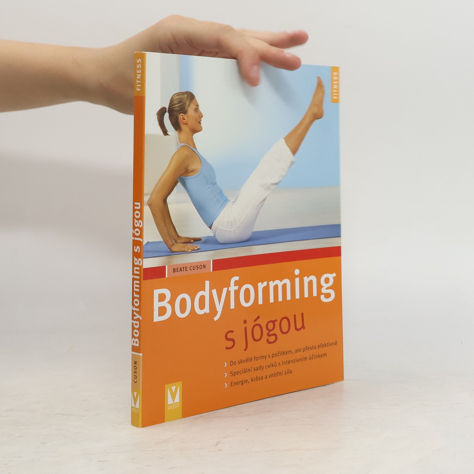 Beate Cuson Bodyforming s jógou