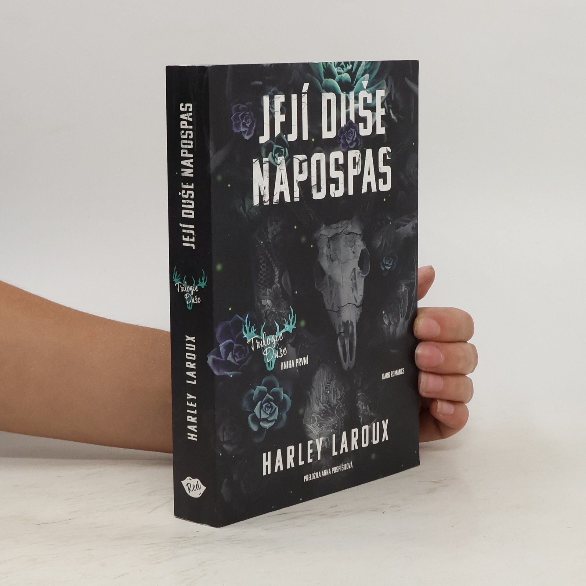 Harley Laroux Její duše napospas