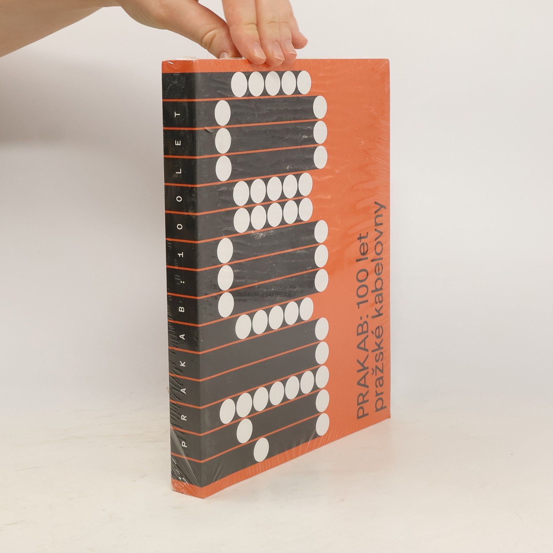 Kolektiv autorů PRAKAB: 100 let pražské kabelovny