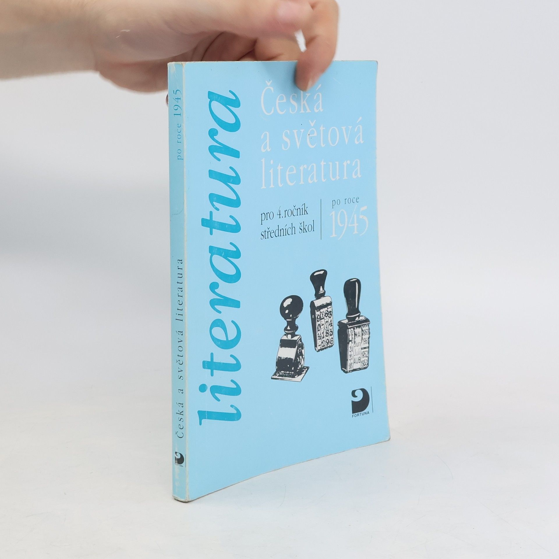 Vladimír Nezkusil Česká a světová literatura po roce 1945: pro 4. ročník středních škol