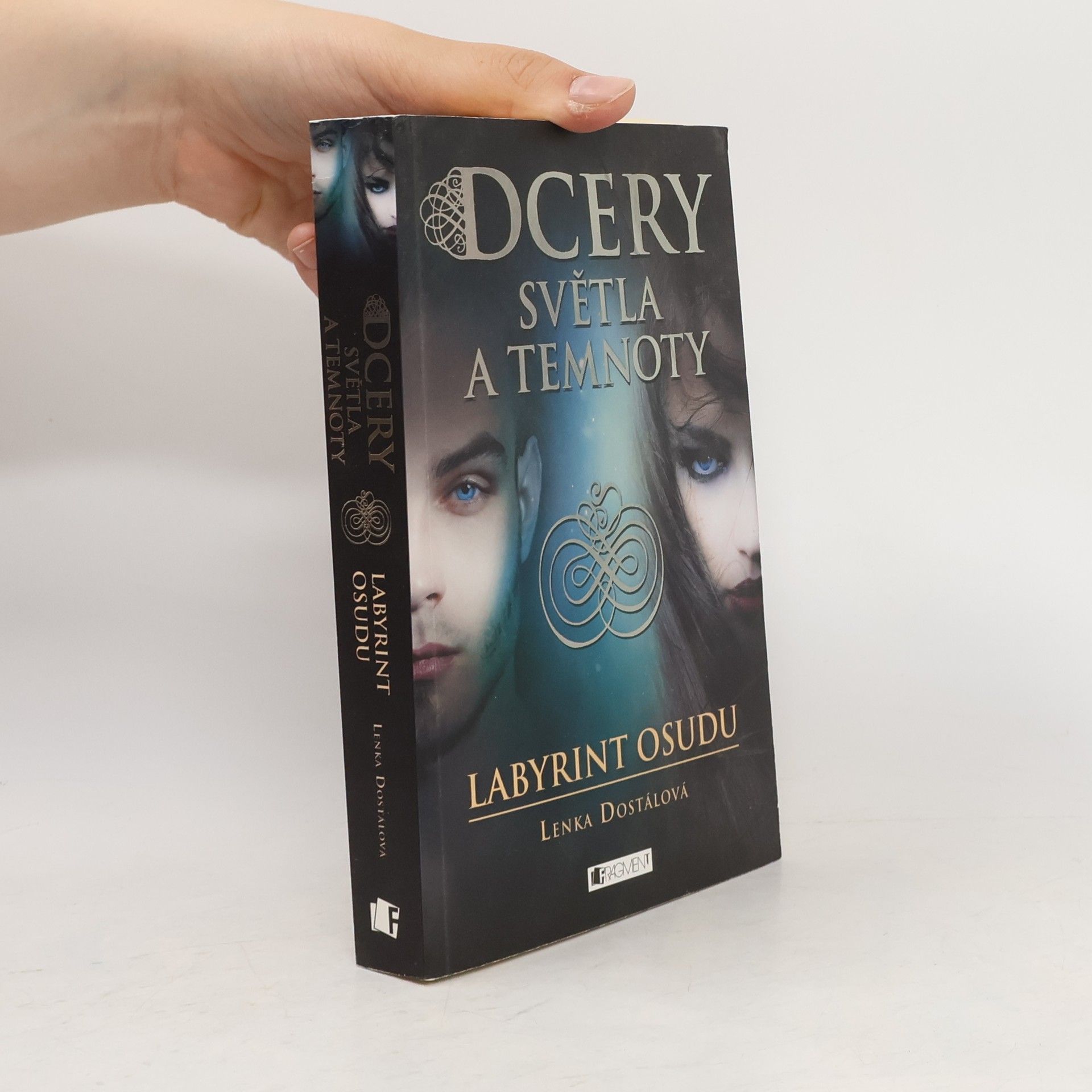 Lenka Dostálová Labyrint osudu