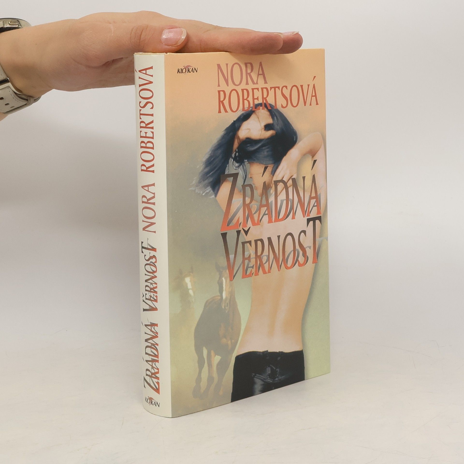 Nora Roberts Zrádná věrnost