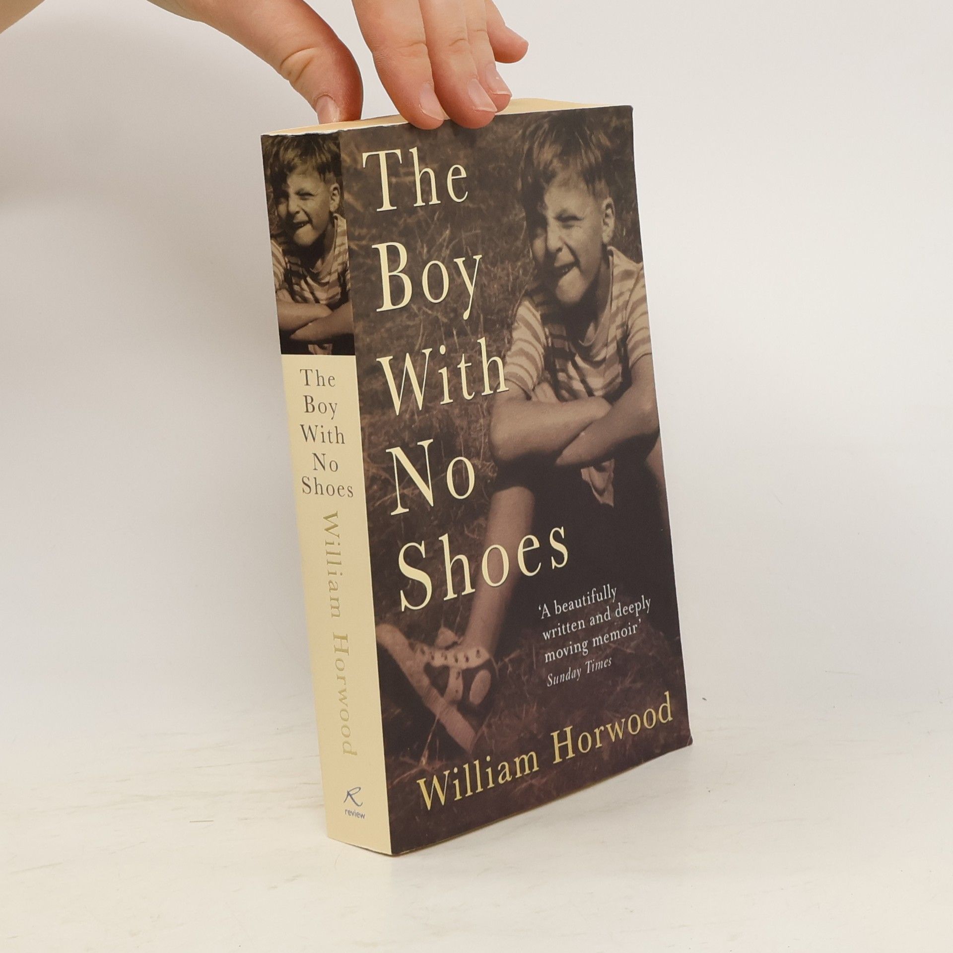 William Horwood The Boy With No Shoes