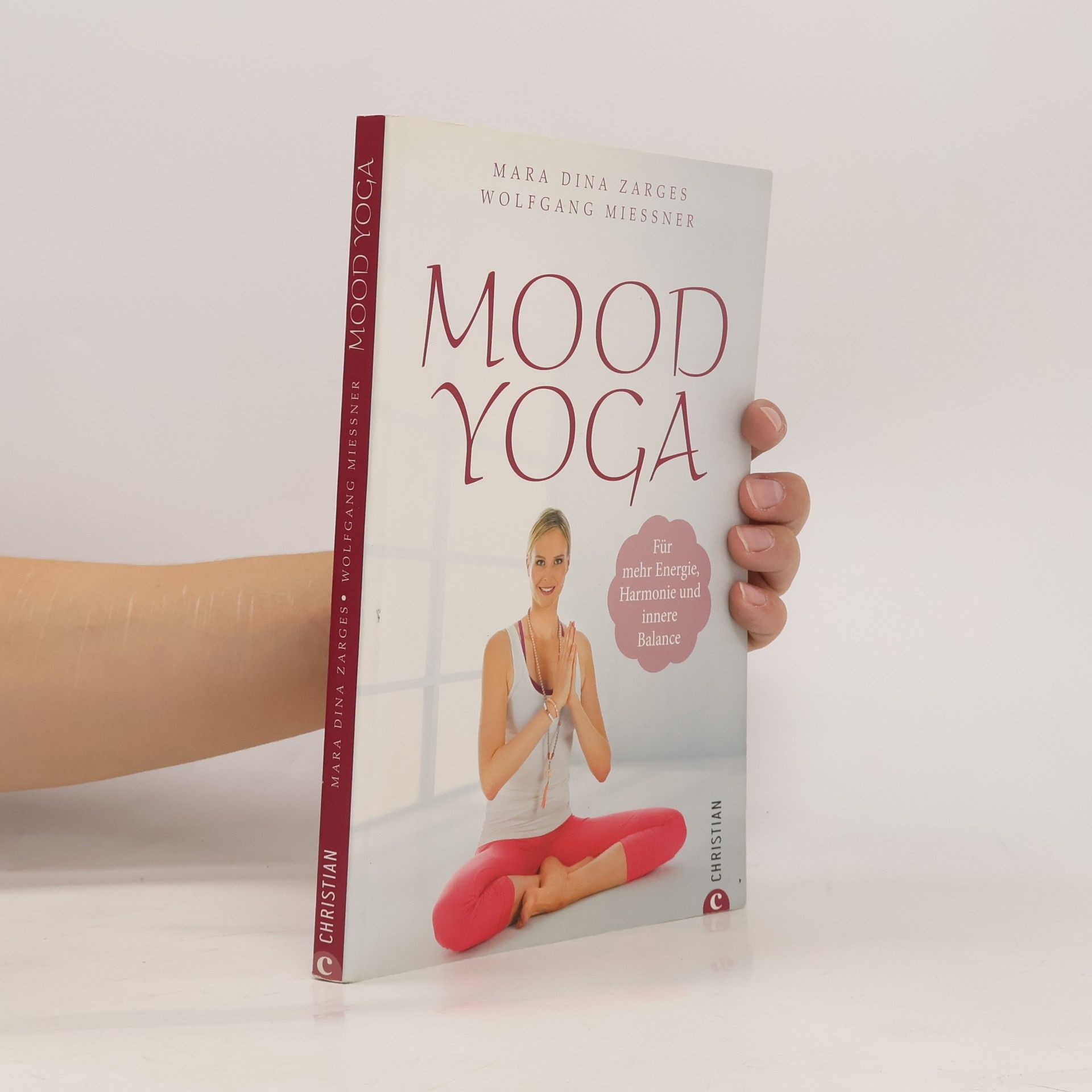 Mara Dina Zarges Mood Yoga