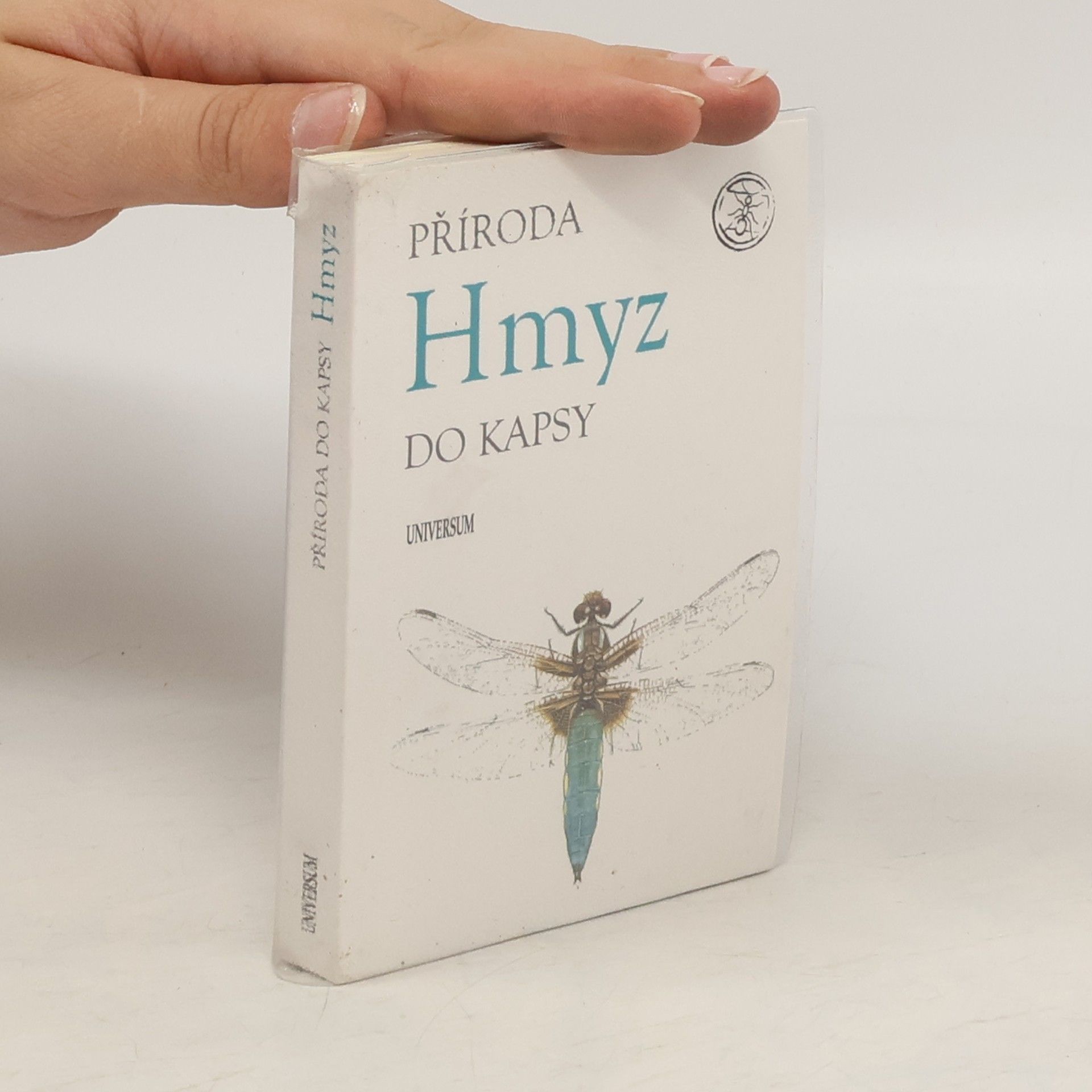 Autorenkollektiv Hmyz : příroda do kapsy
