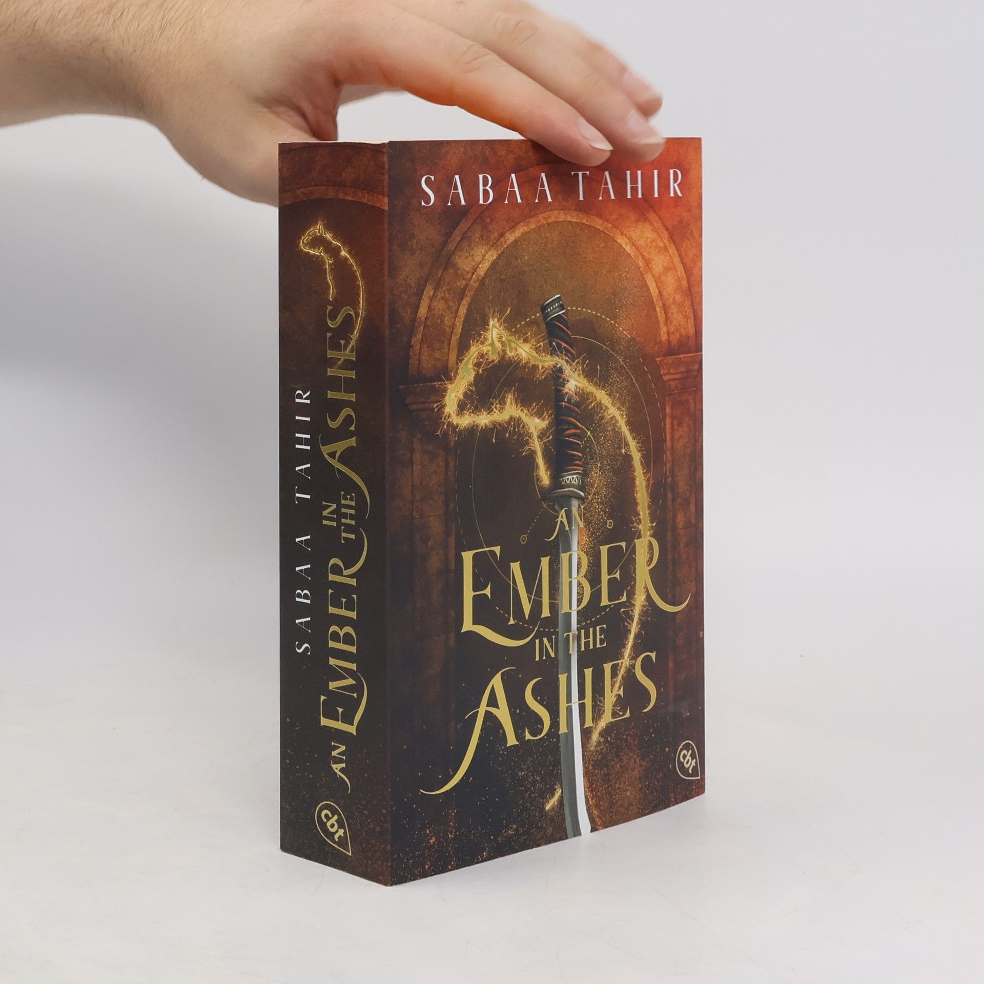 Sabaa Tahir An Ember in the Ashes