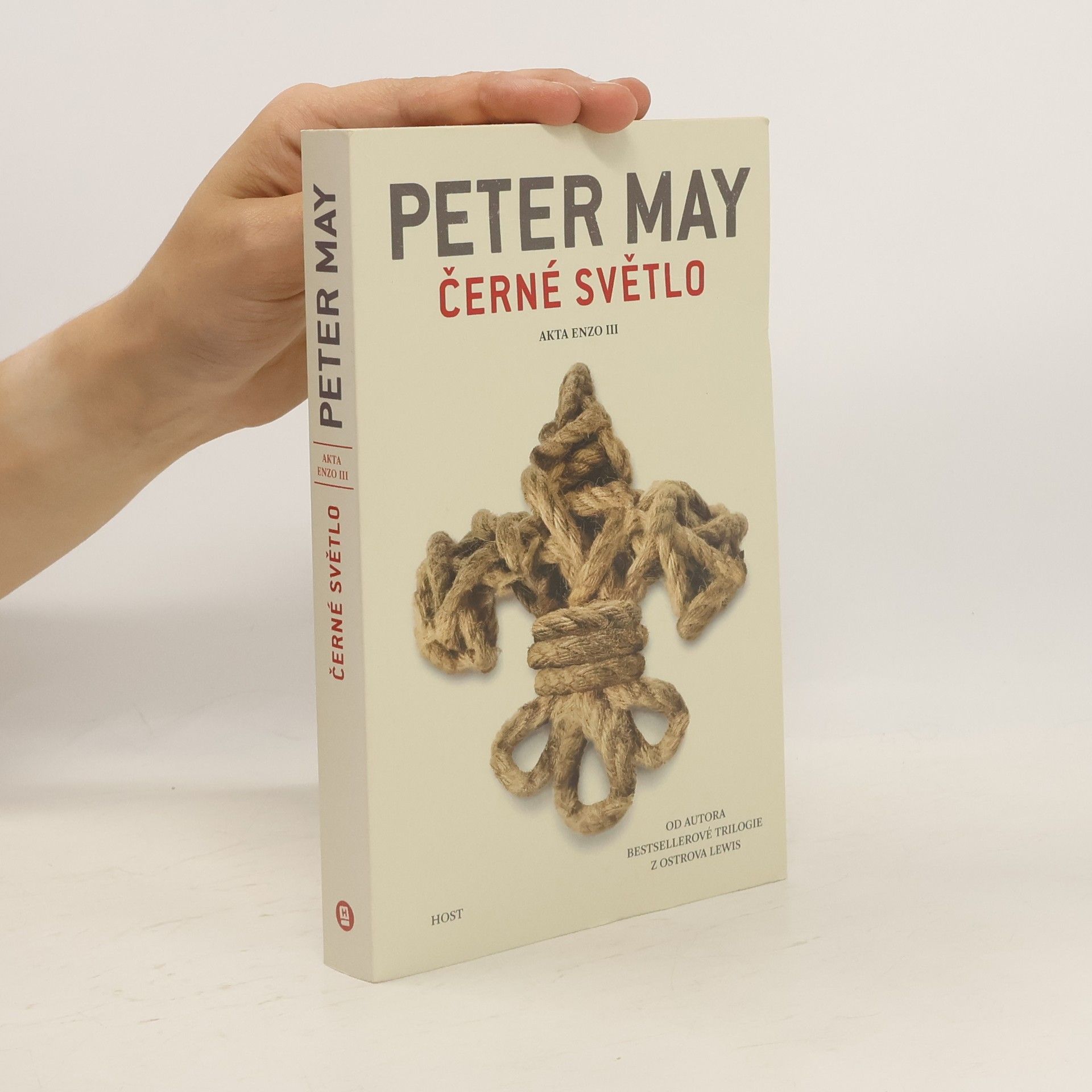 Peter May Černé světlo. Akta Enzo III