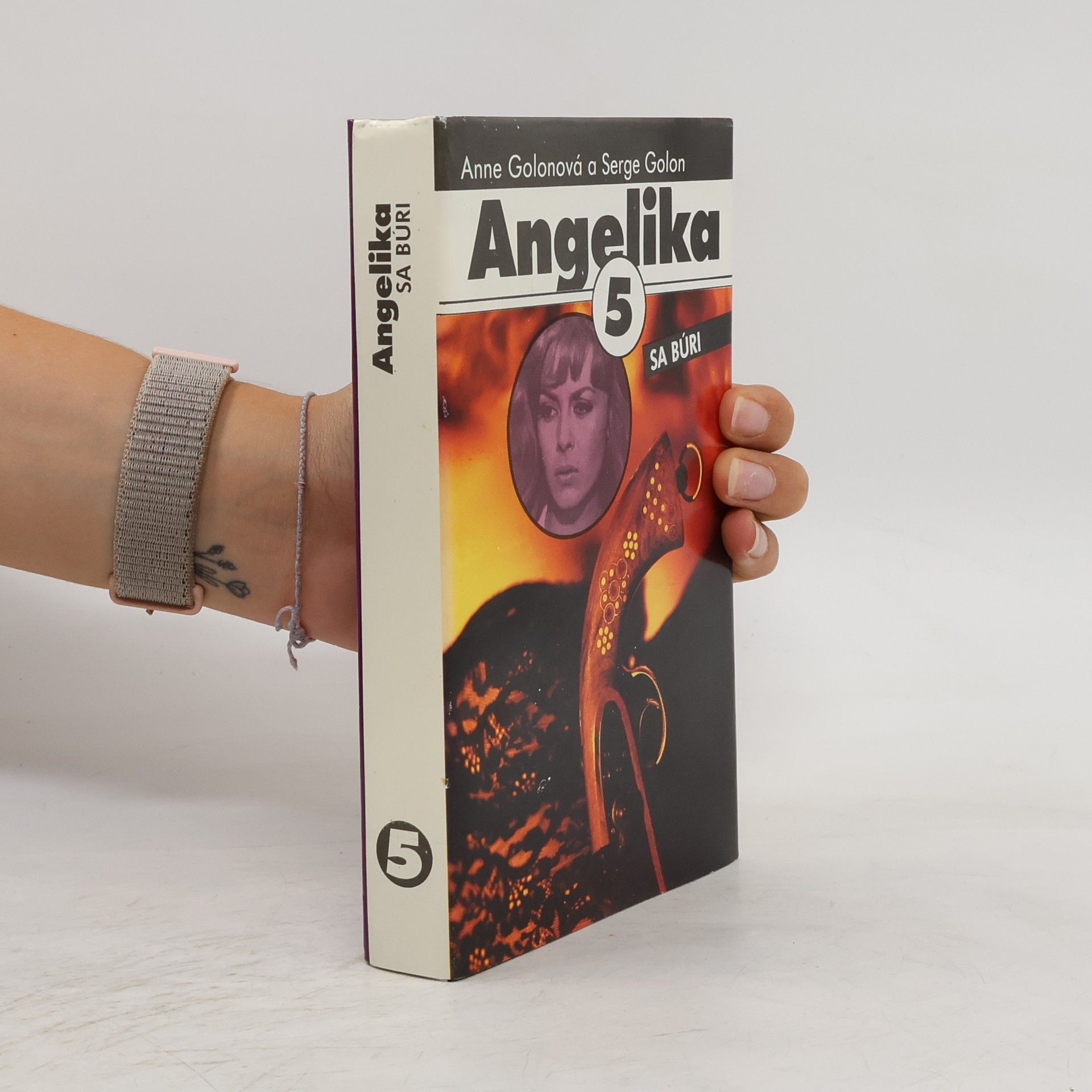 Anne Golon Angelika sa búri 5