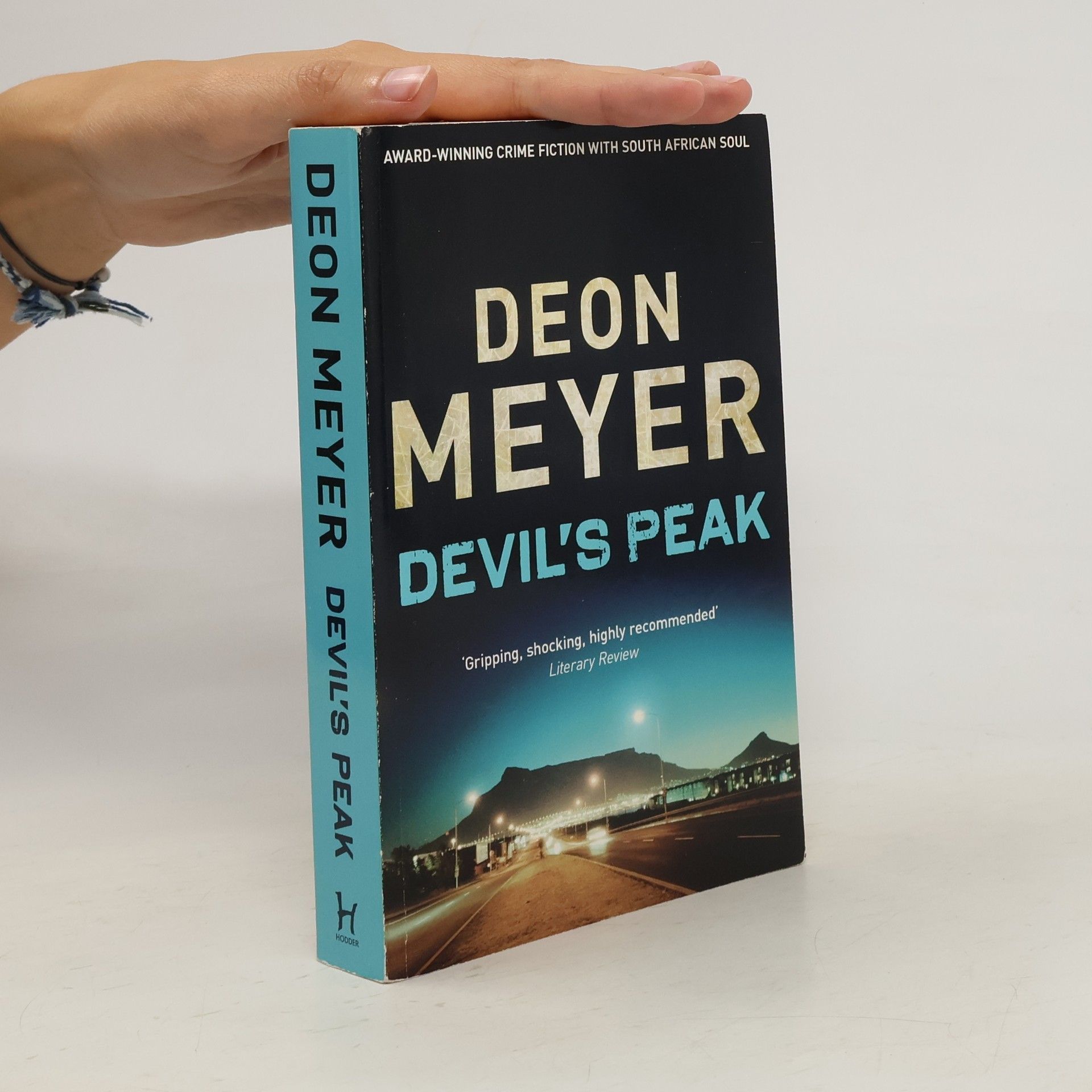 Deon Meyer Devil's Peak. Der Atem des Jägers, englische Ausgabe