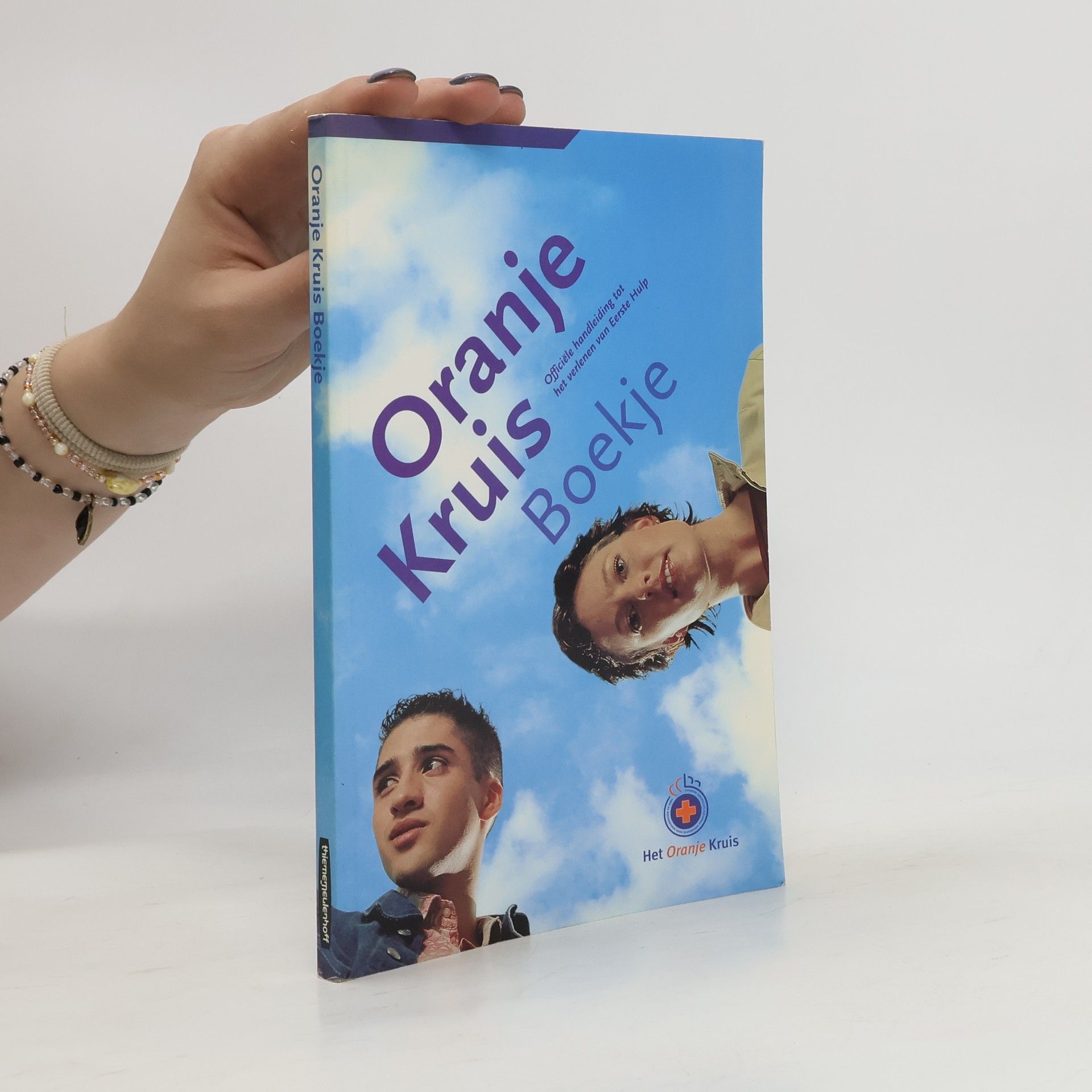 Collectif d'auteurs Oranje Kruis boekje