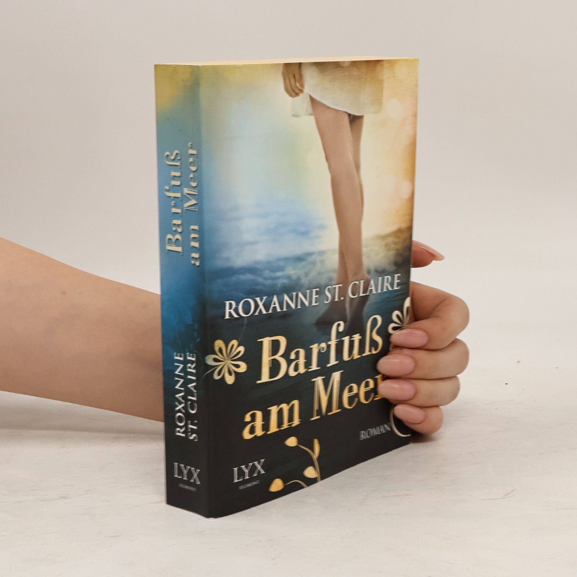 Roxanne St. Claire Barfuß am Meer
