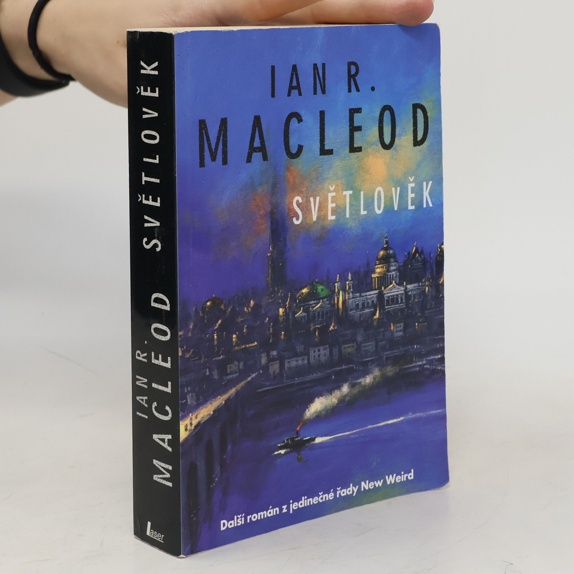 Ian R. Ian Roderick MacLeod Světlověk