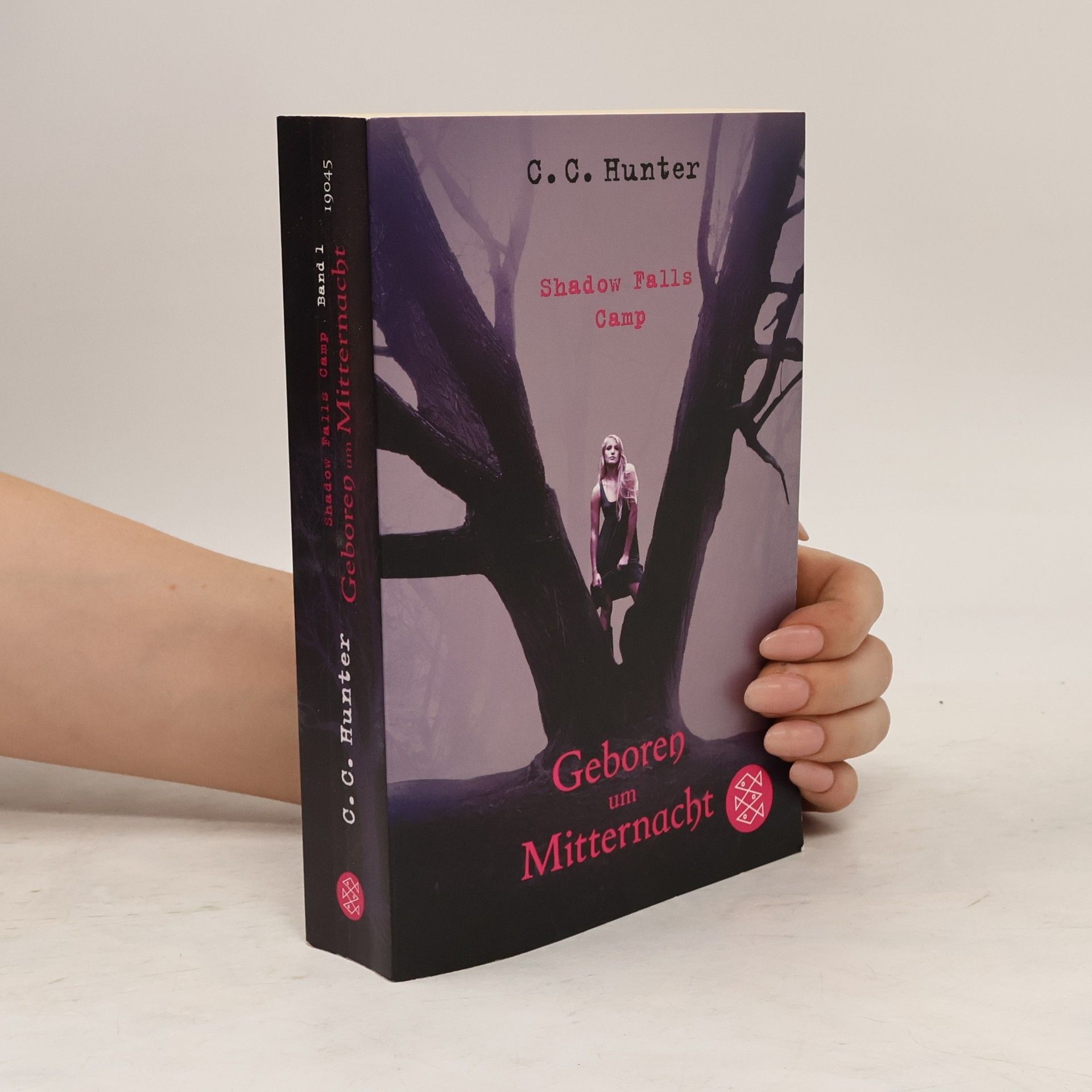 C.C. Hunter Geboren um MitternachtShadow Falls Camp
